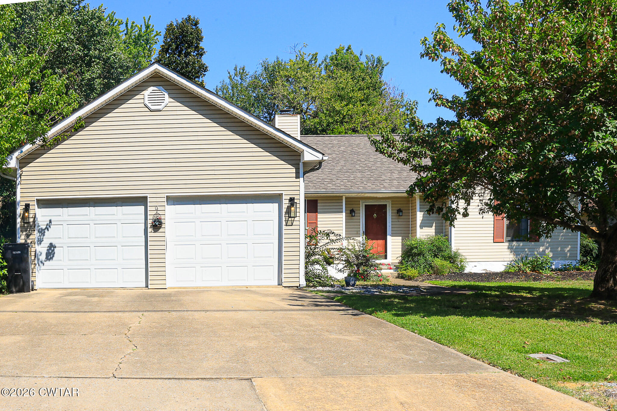 2730 Clifton Drive — photo
