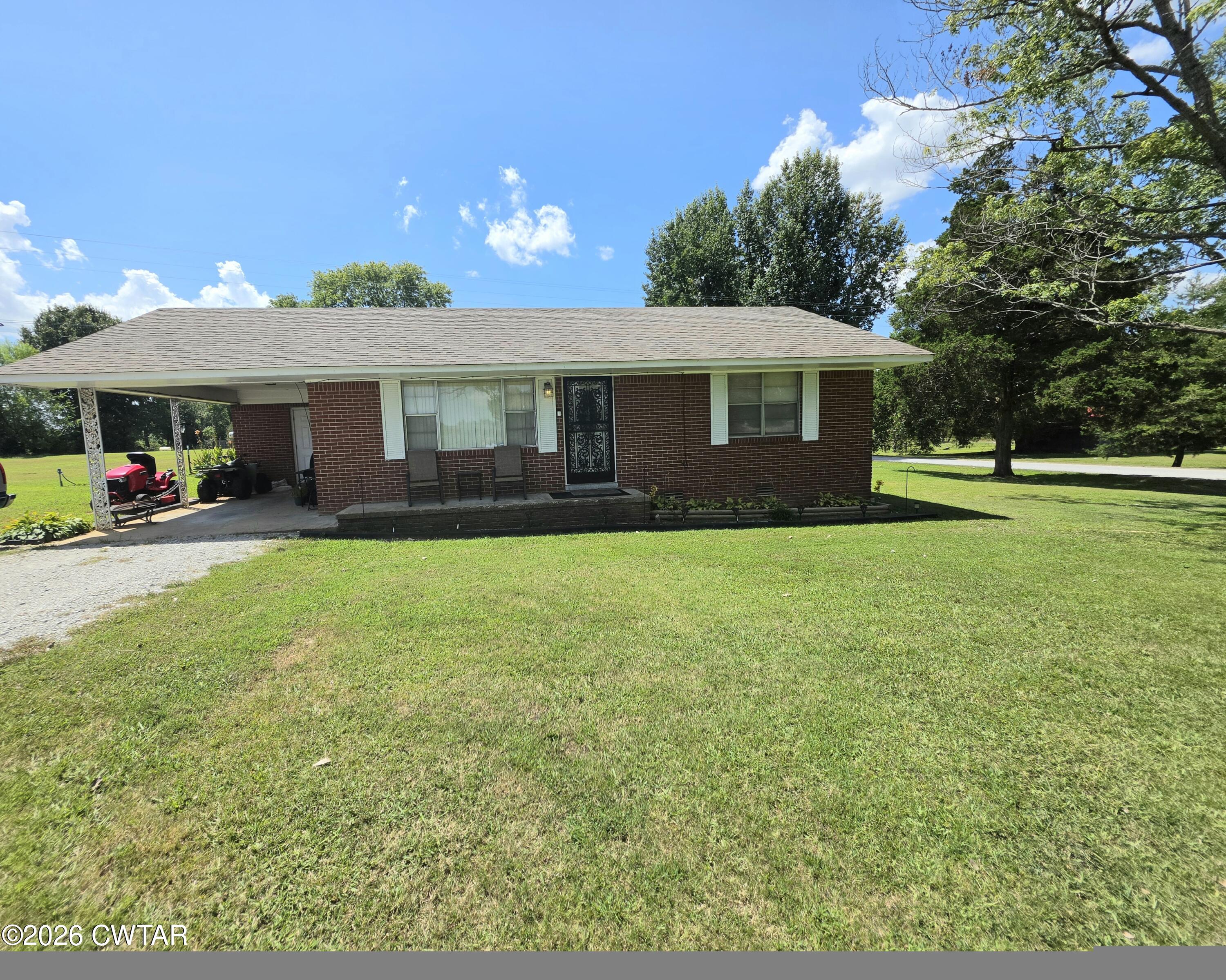 4738 Mercer Road — photo