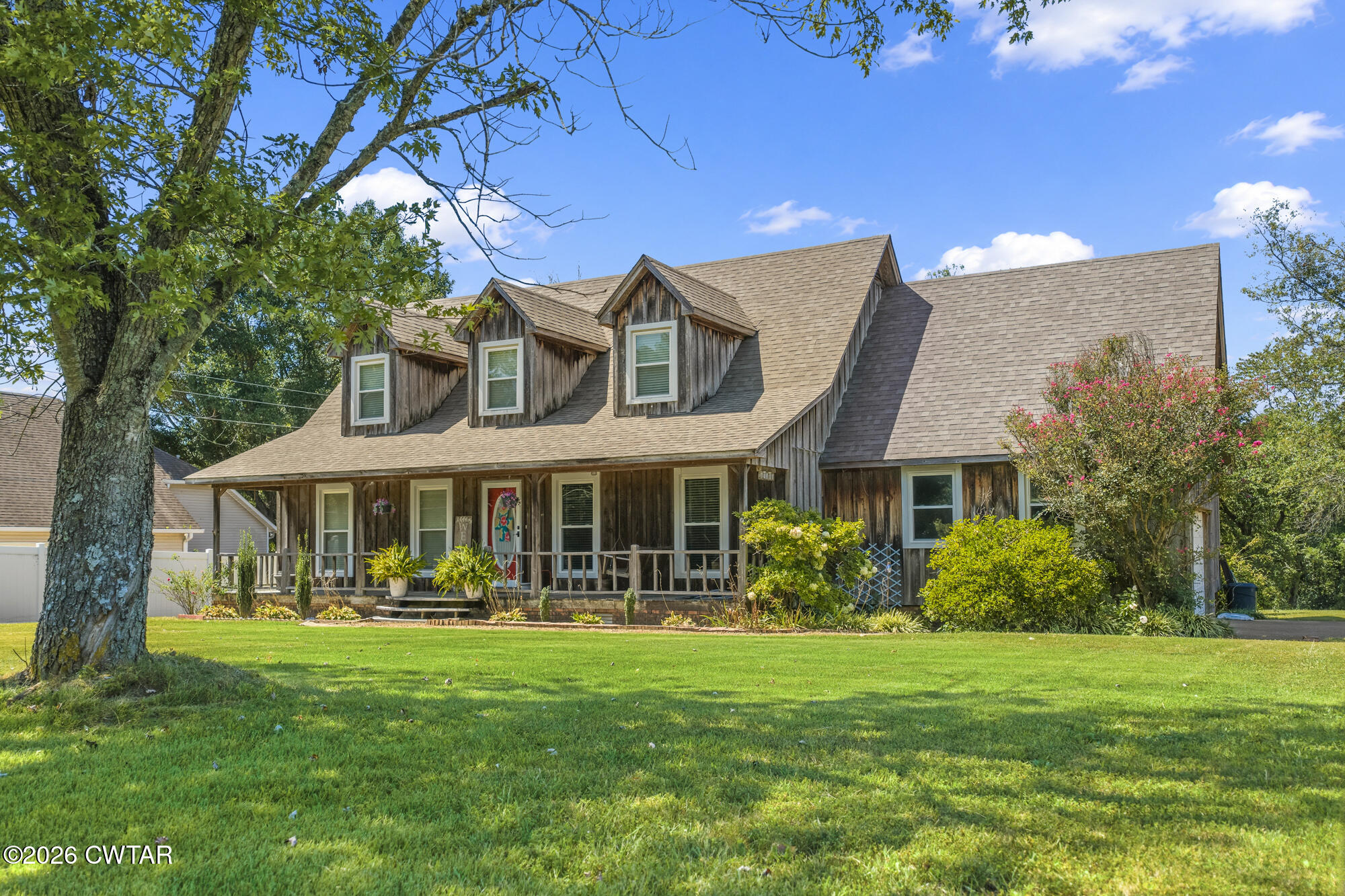 55 Evergreen Drive — photo