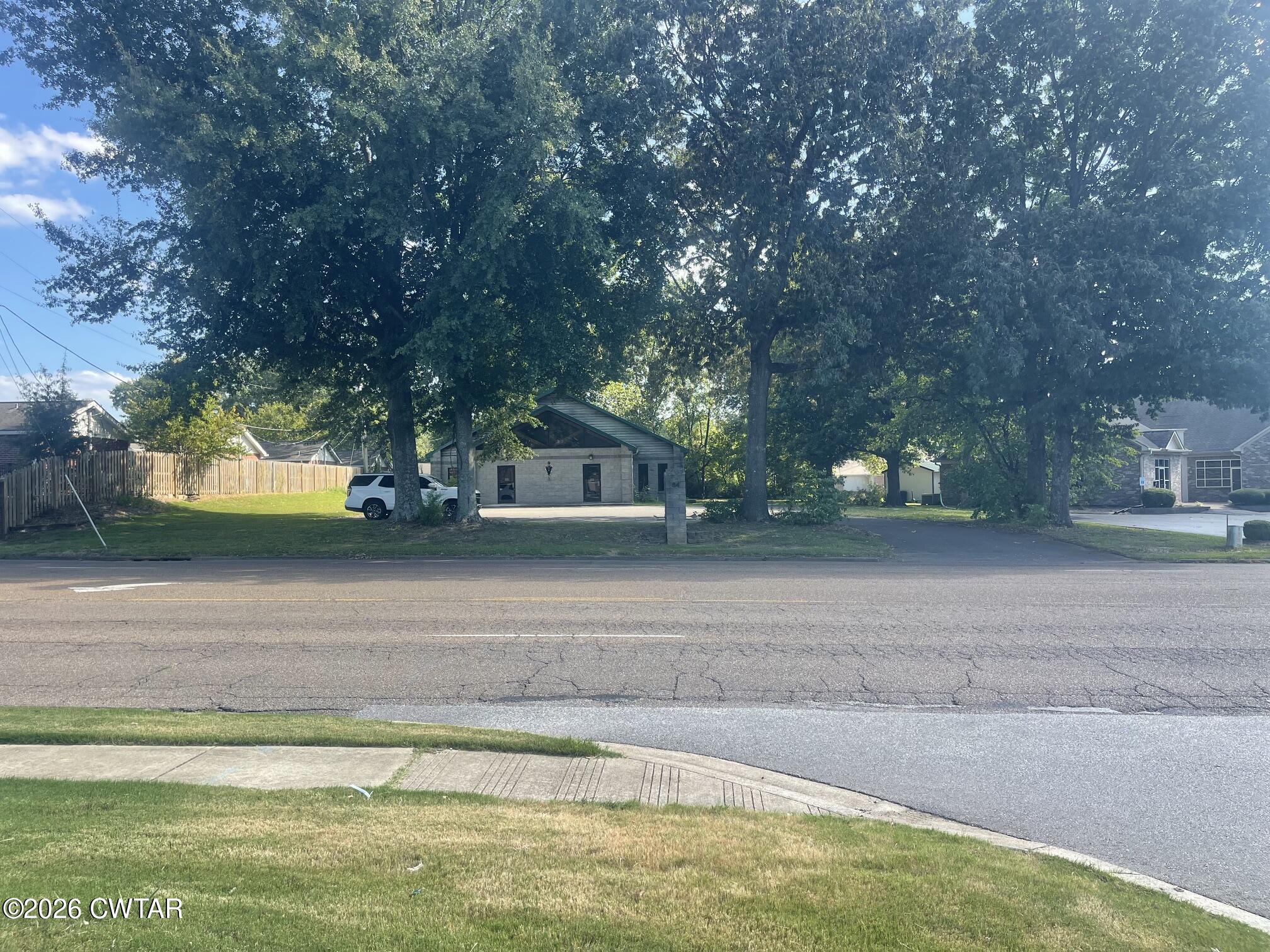 84 W University Parkway — photo