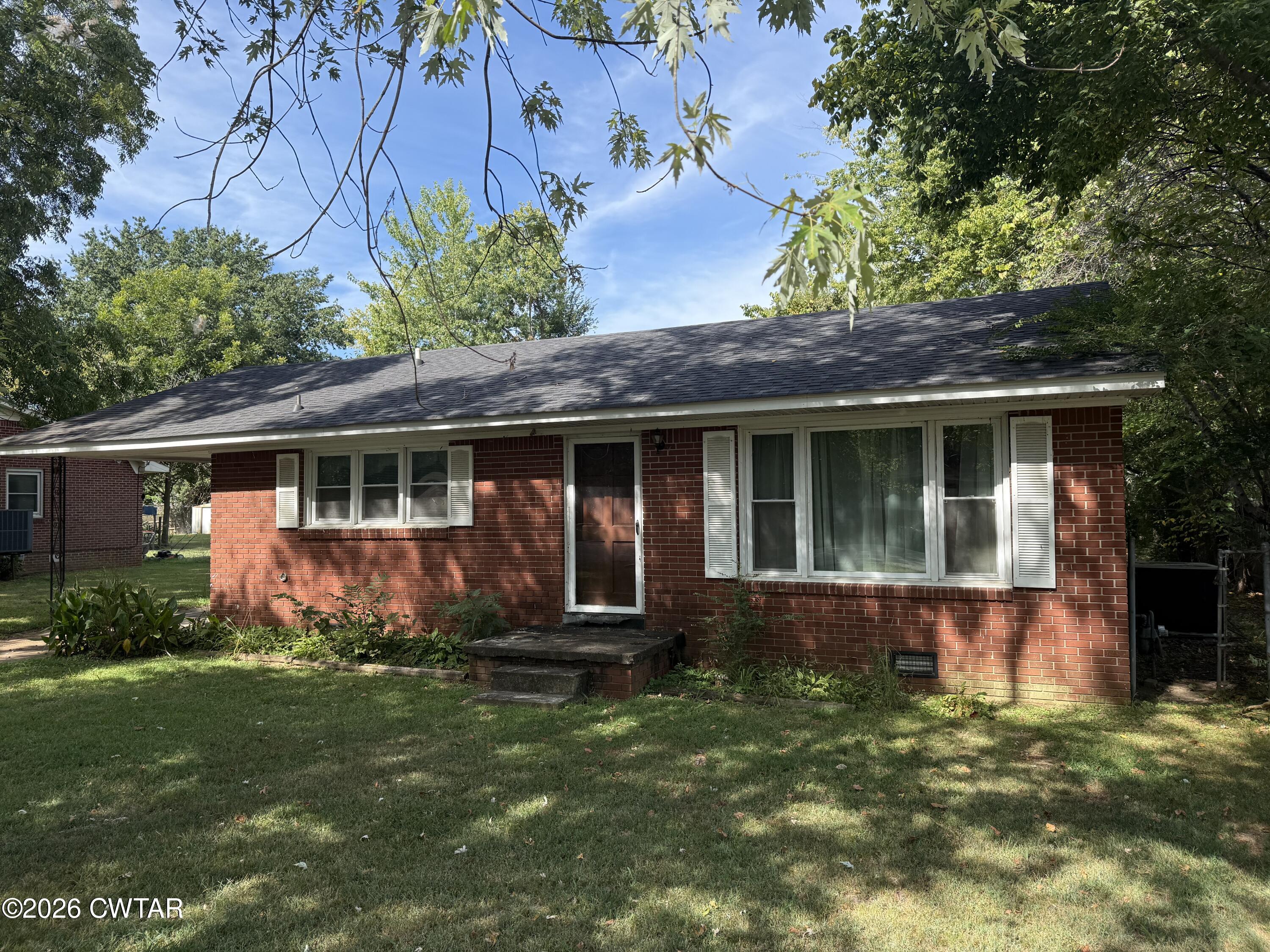 533 Weaver Street — photo