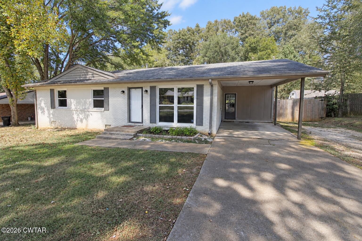 110 Circle Drive — photo