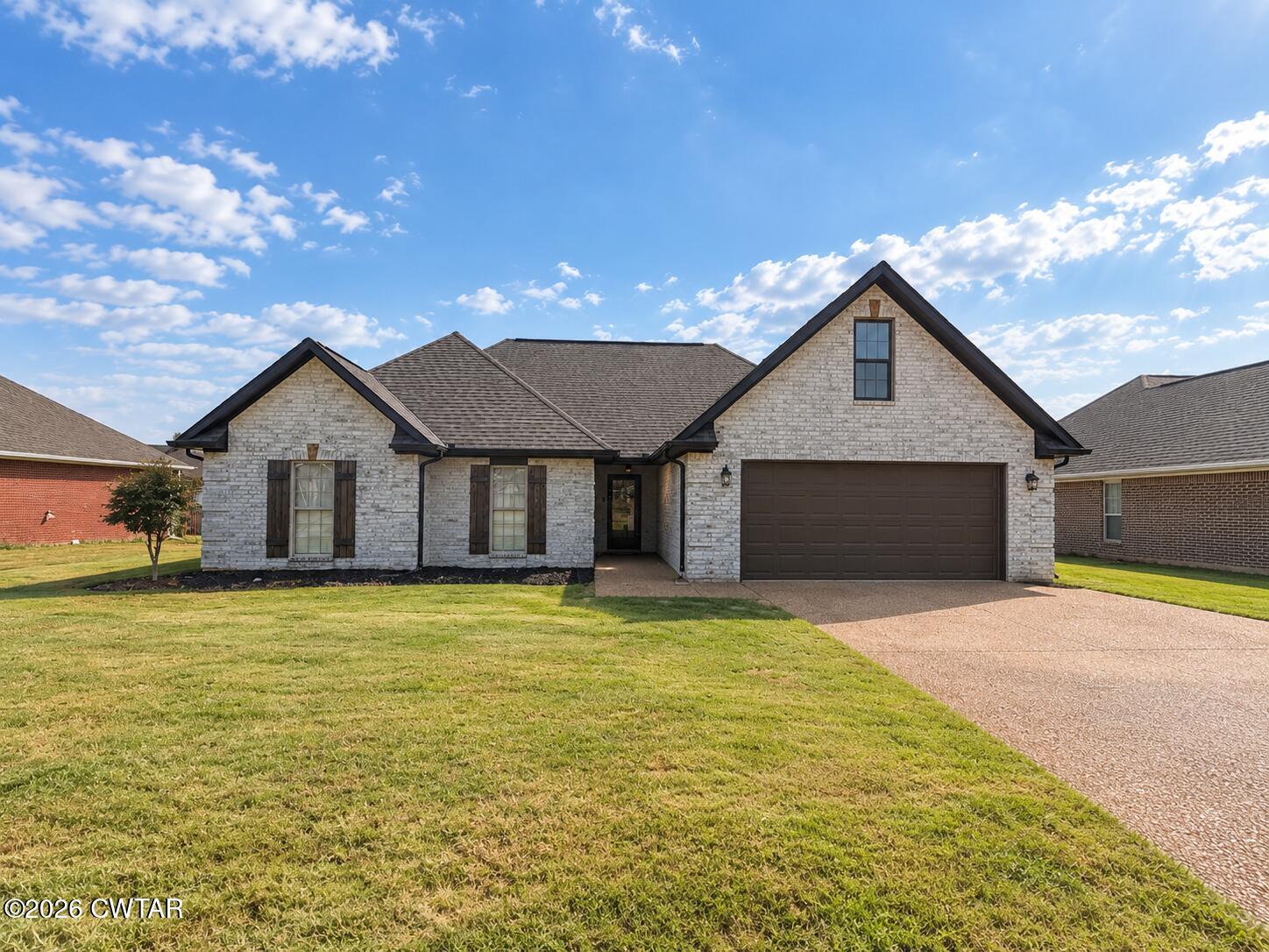 531 Summit Drive — photo