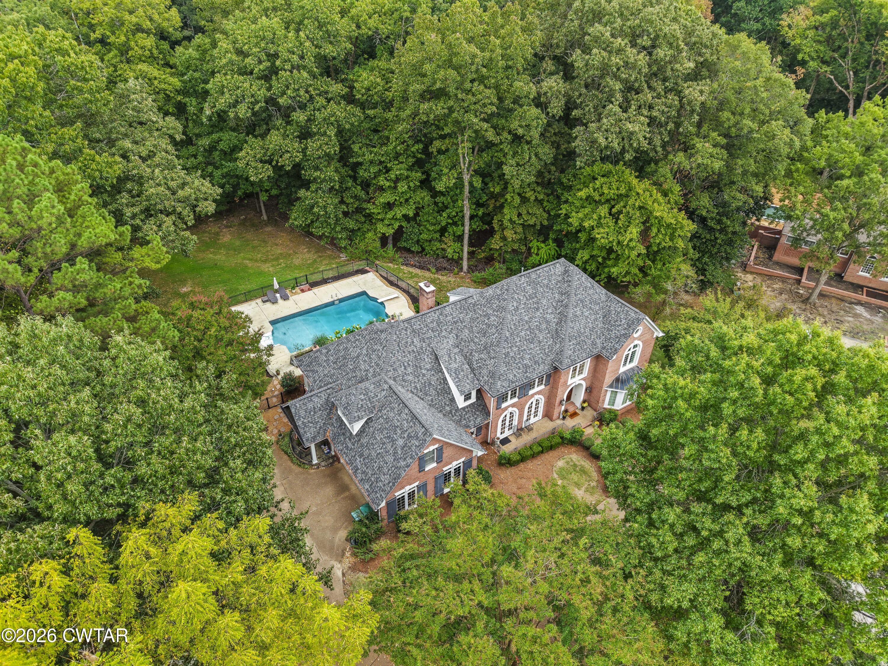 20 Deepwood Drive — photo