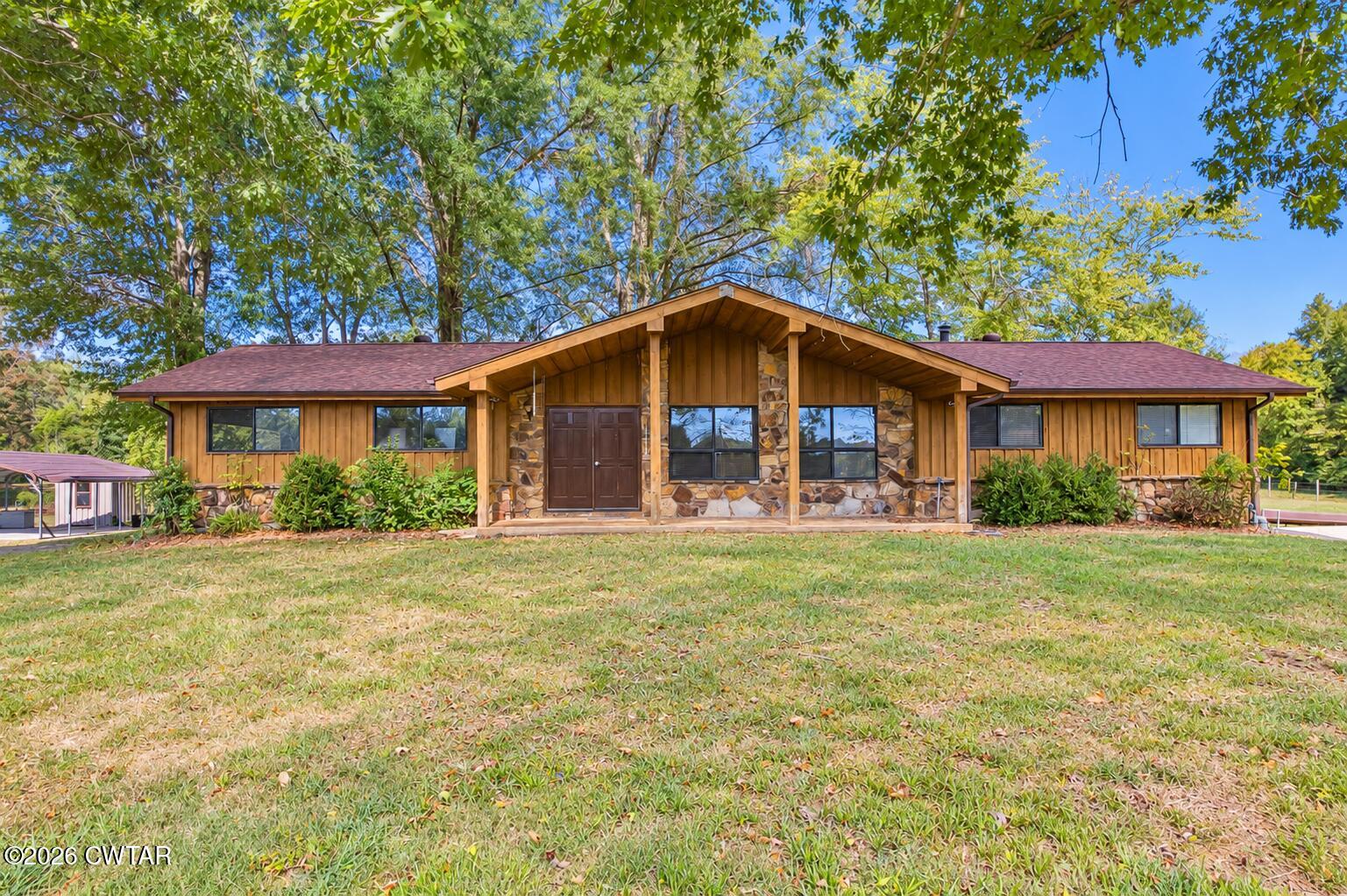 2636 Roach Road — photo