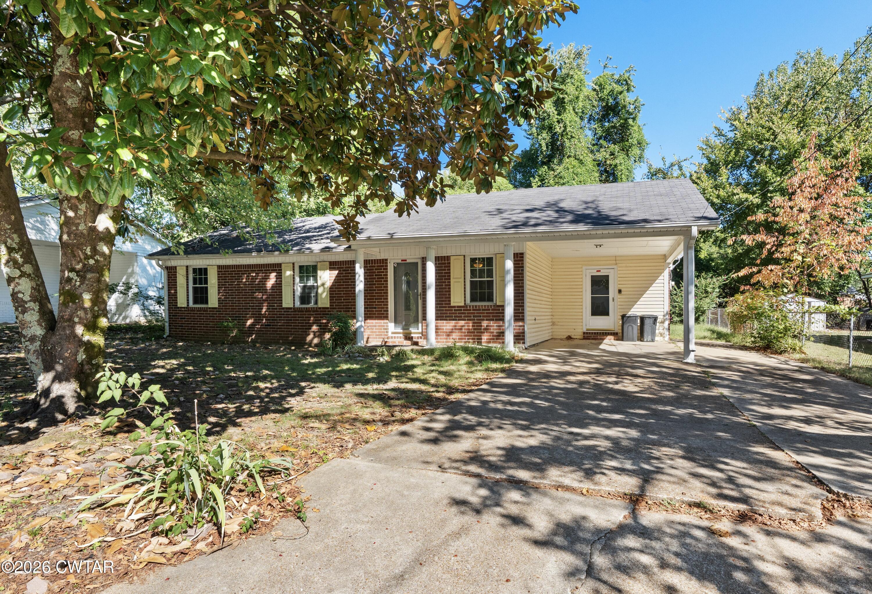 1107 Berrywood Avenue — photo