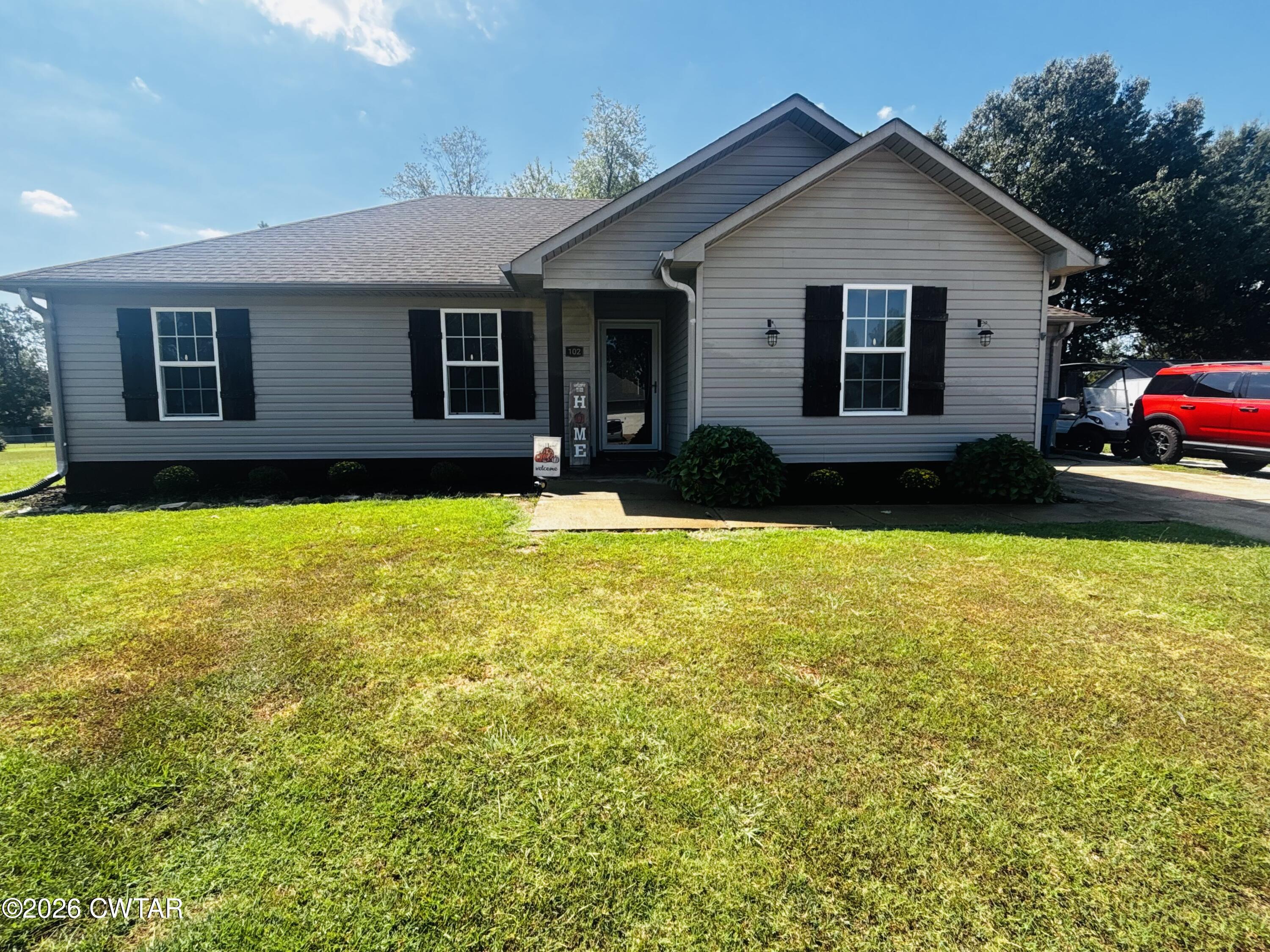 102 Aaron Drive — photo