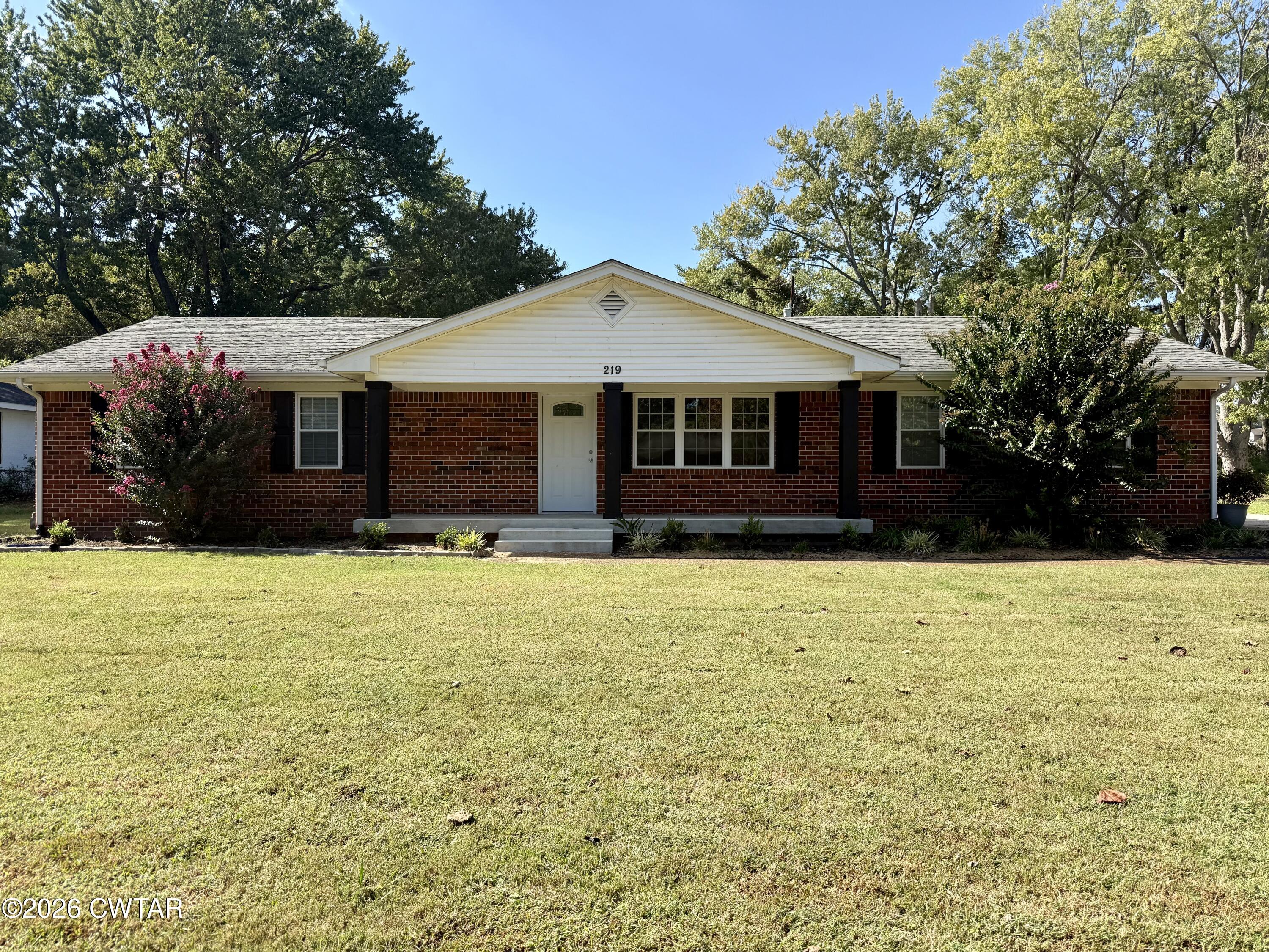 219 Steve Drive — photo