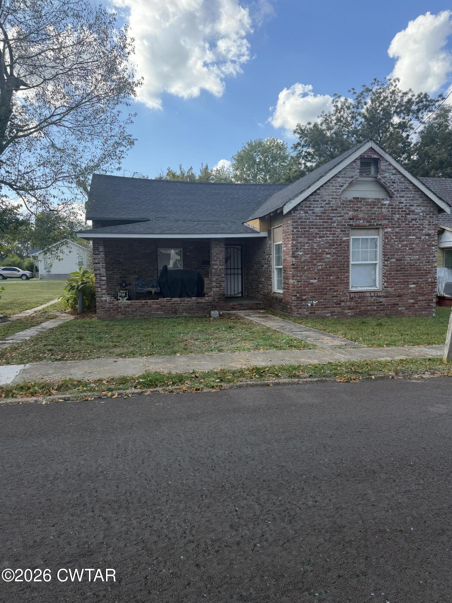 707 N Hays Avenue — photo