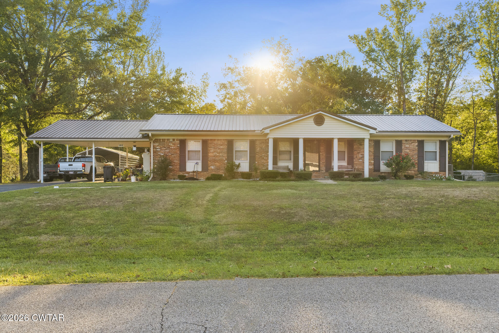 164 Hillhurst Drive — photo