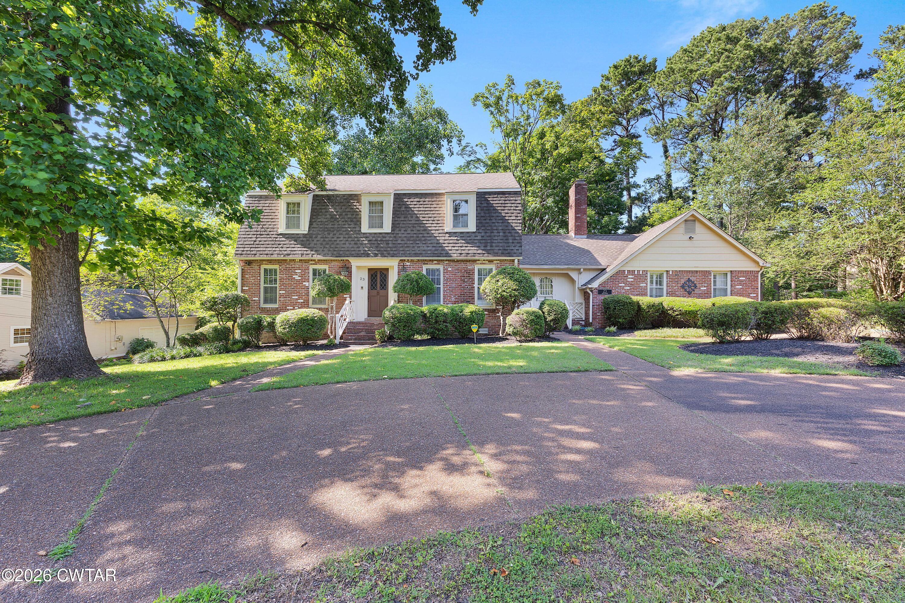 23 Greenway Drive — photo