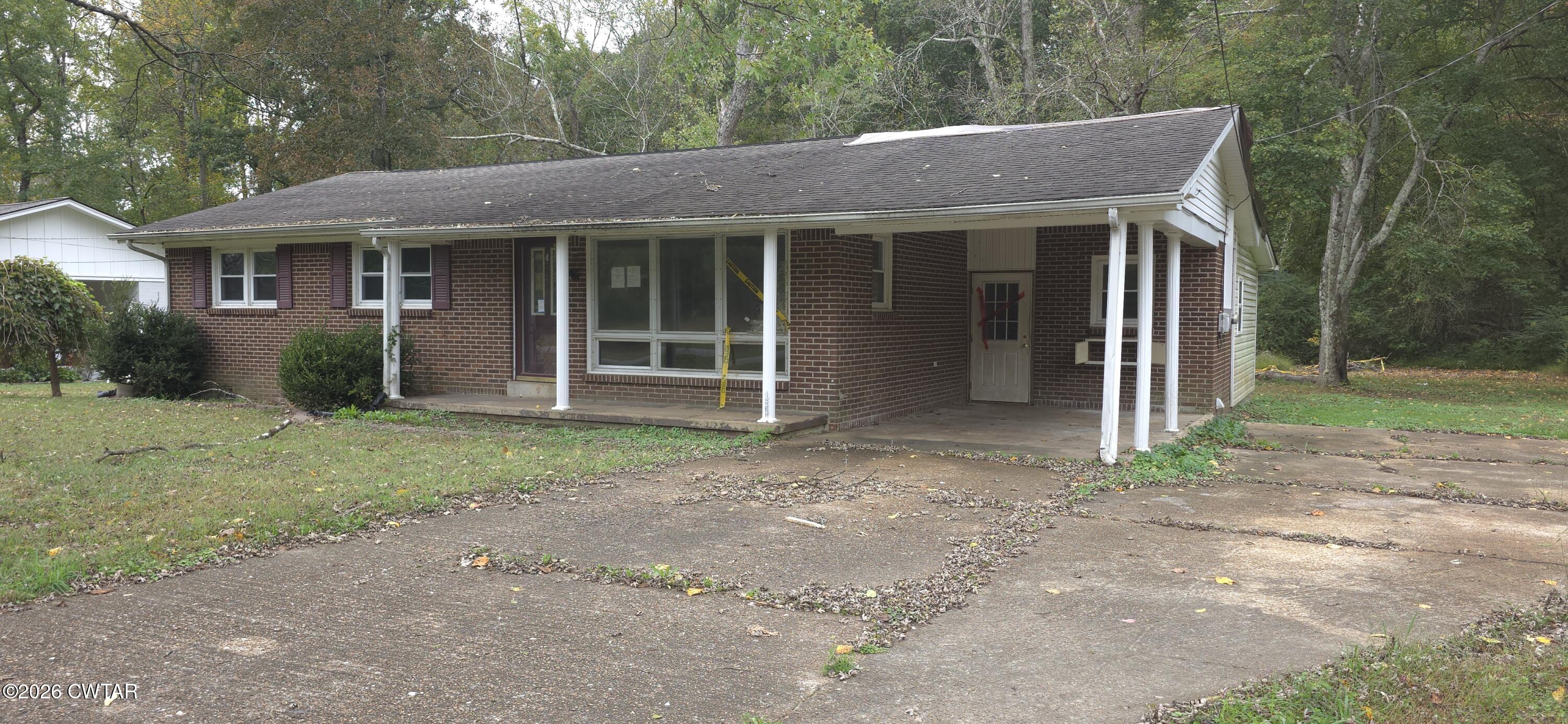 215 Mockingbird Lane — photo