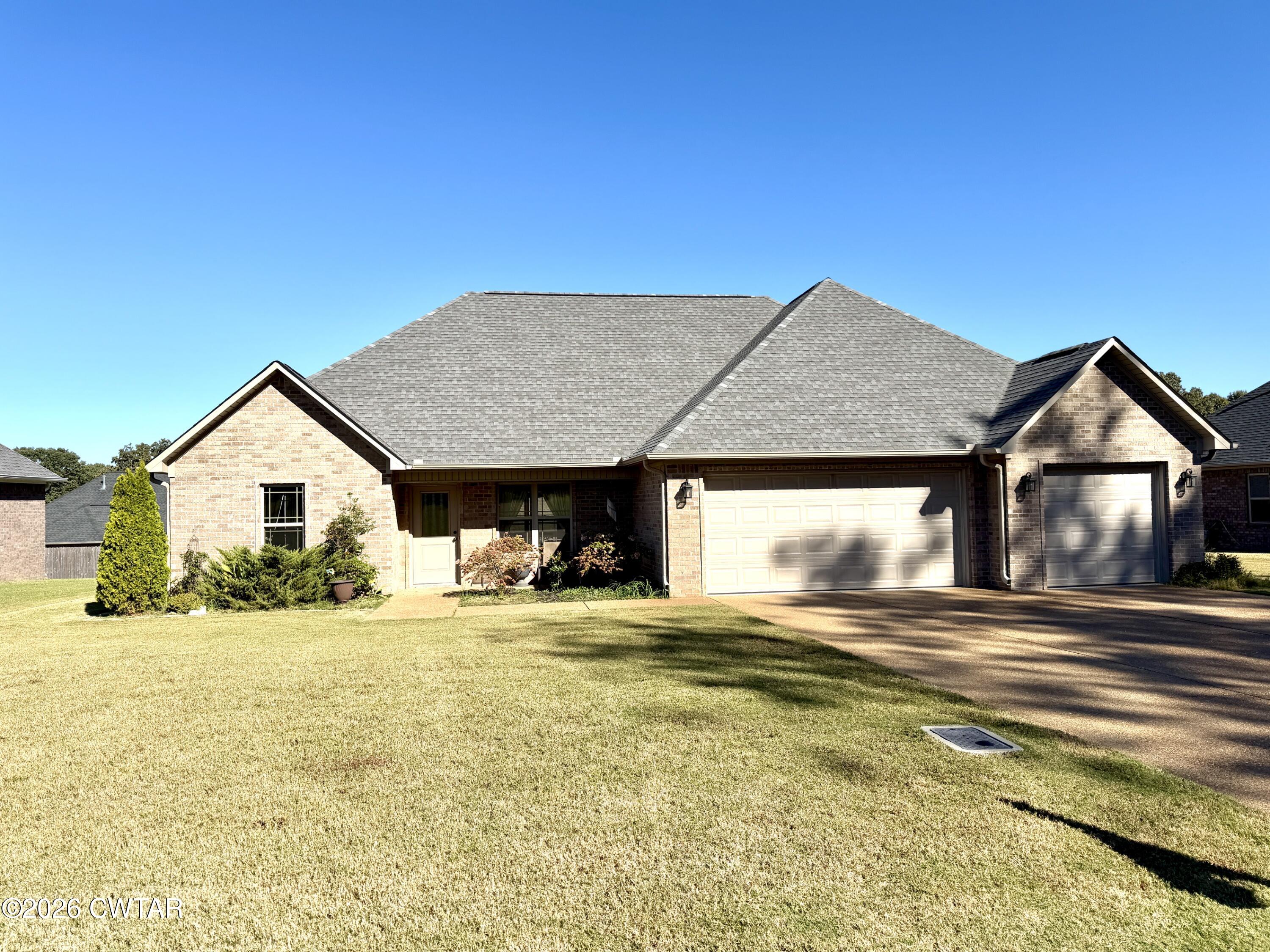 6031 Hatley Lane — photo