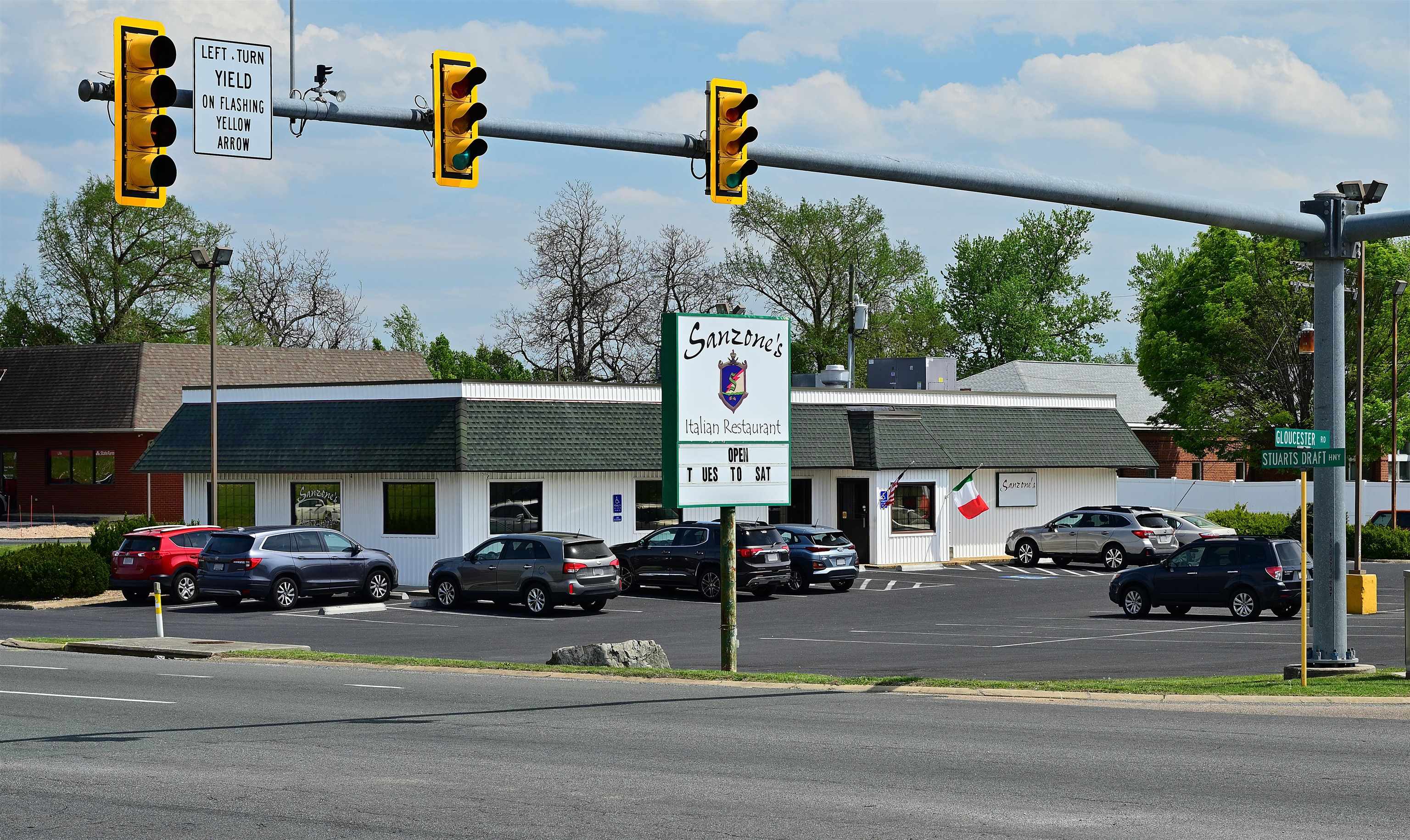 2897 Stuarts Draft Hwy — photo