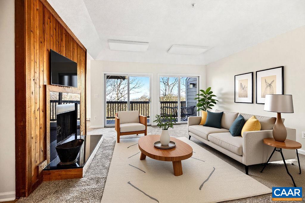 2084 Stone Ridge Condos — photo