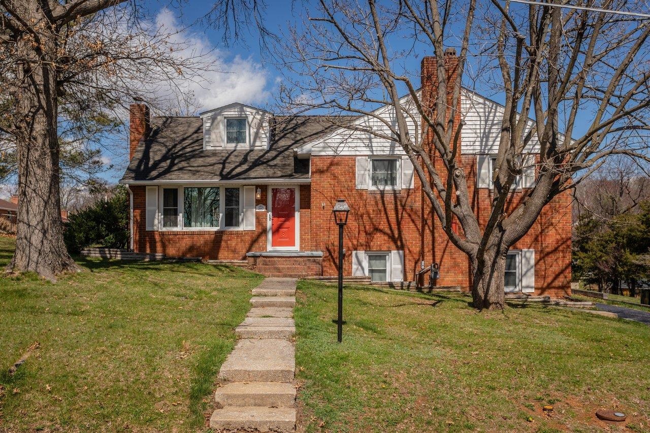207 Burnley Dr — photo