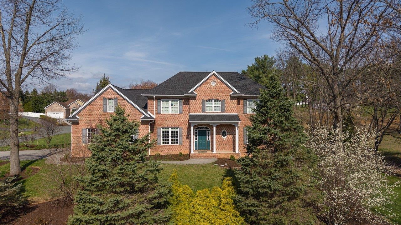 1281 Kentshire Dr — photo