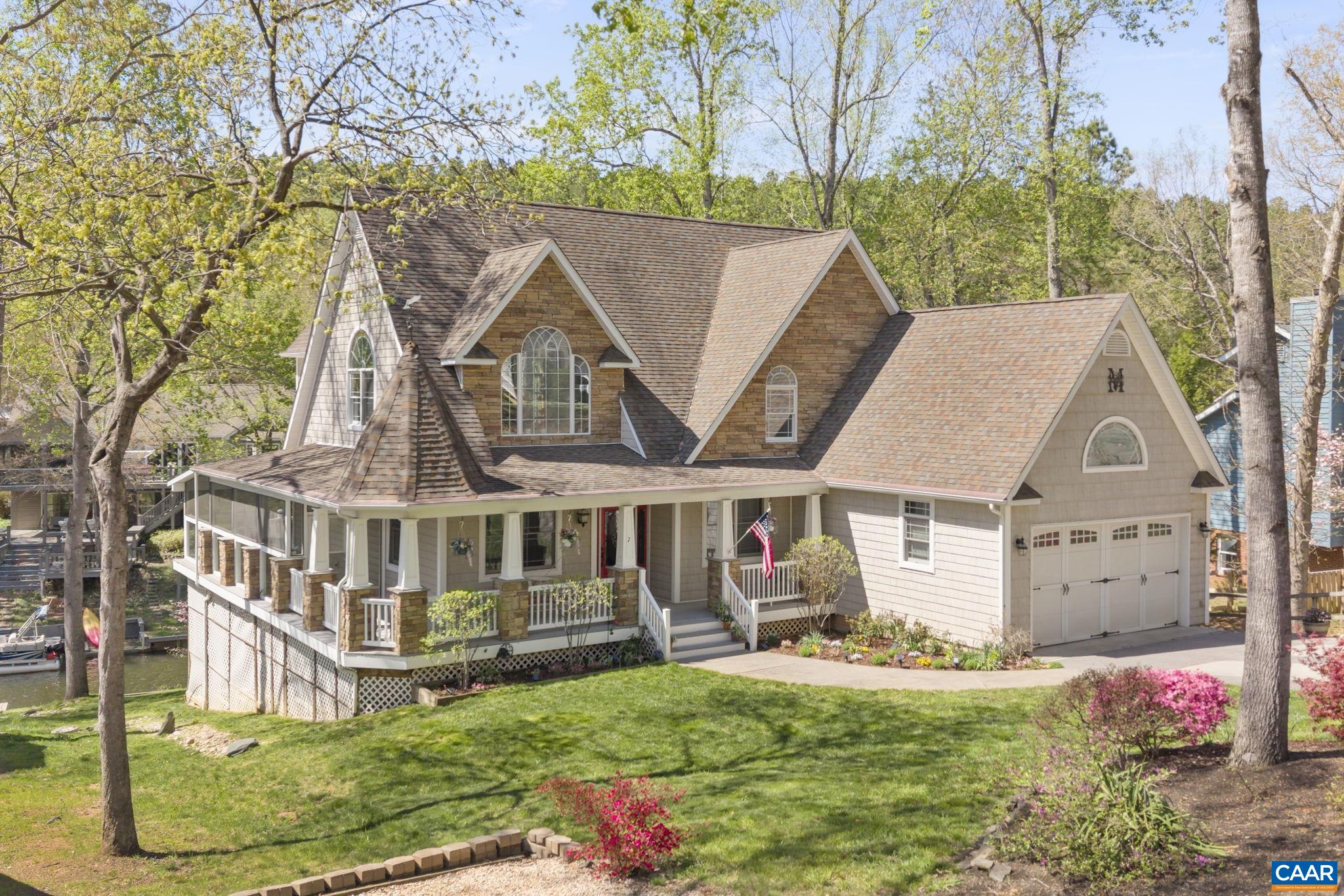 7 Bolling Cir — photo