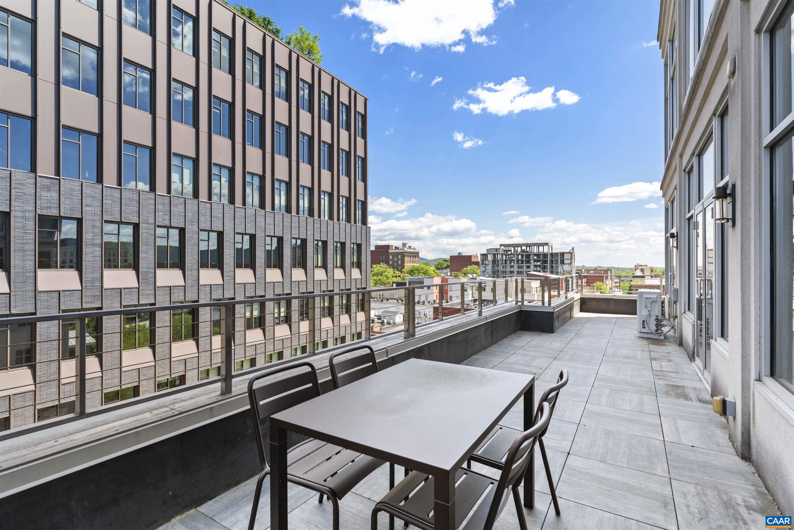 218 W Water St 601 — photo