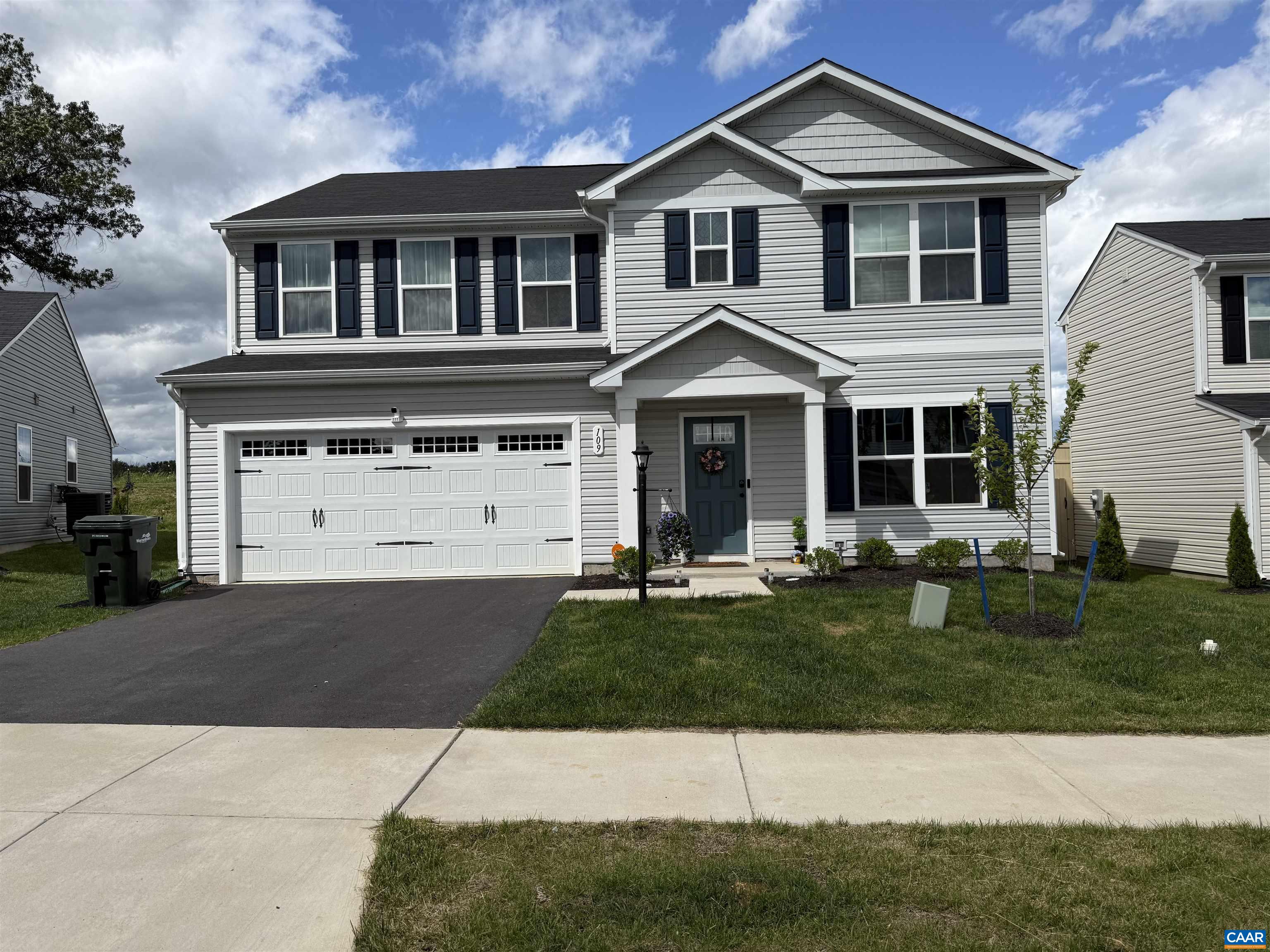 109 Walsh Ln — photo