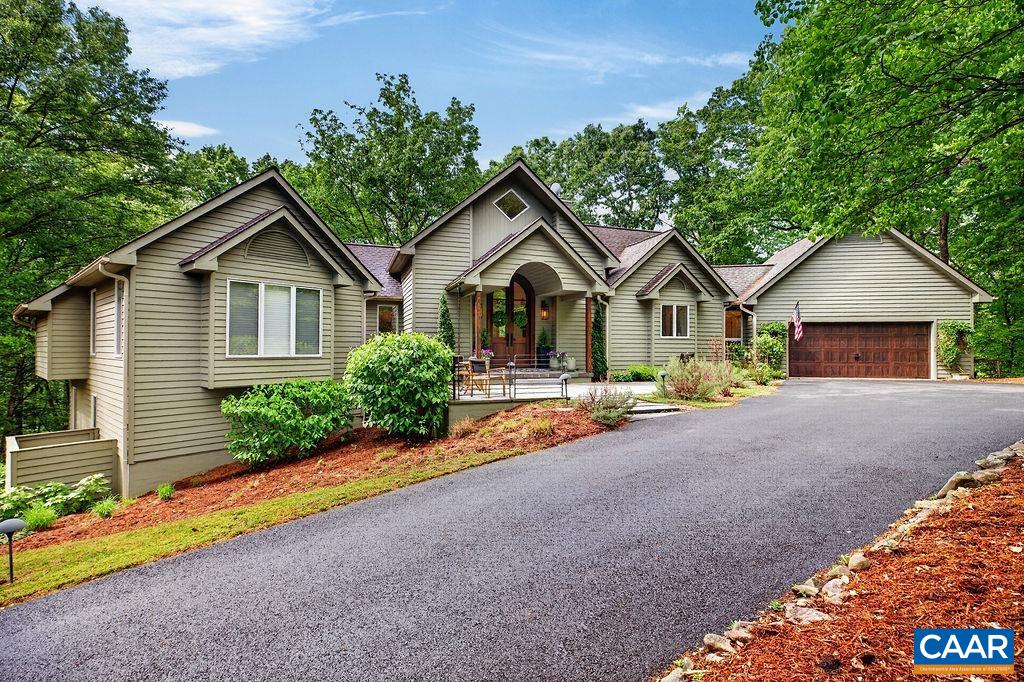 220 Saddleback Knl — photo