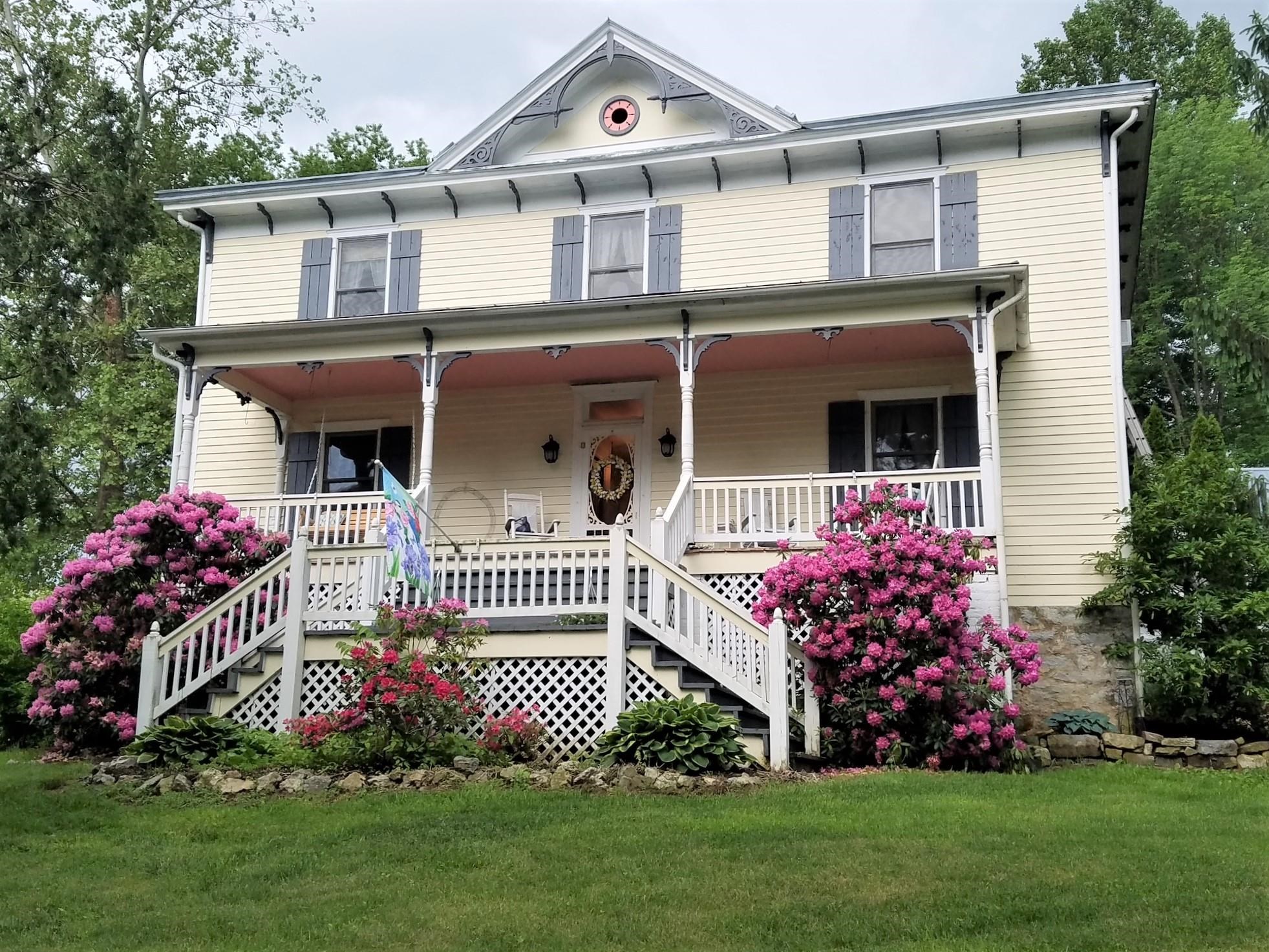 1312 Raphine Rd — photo