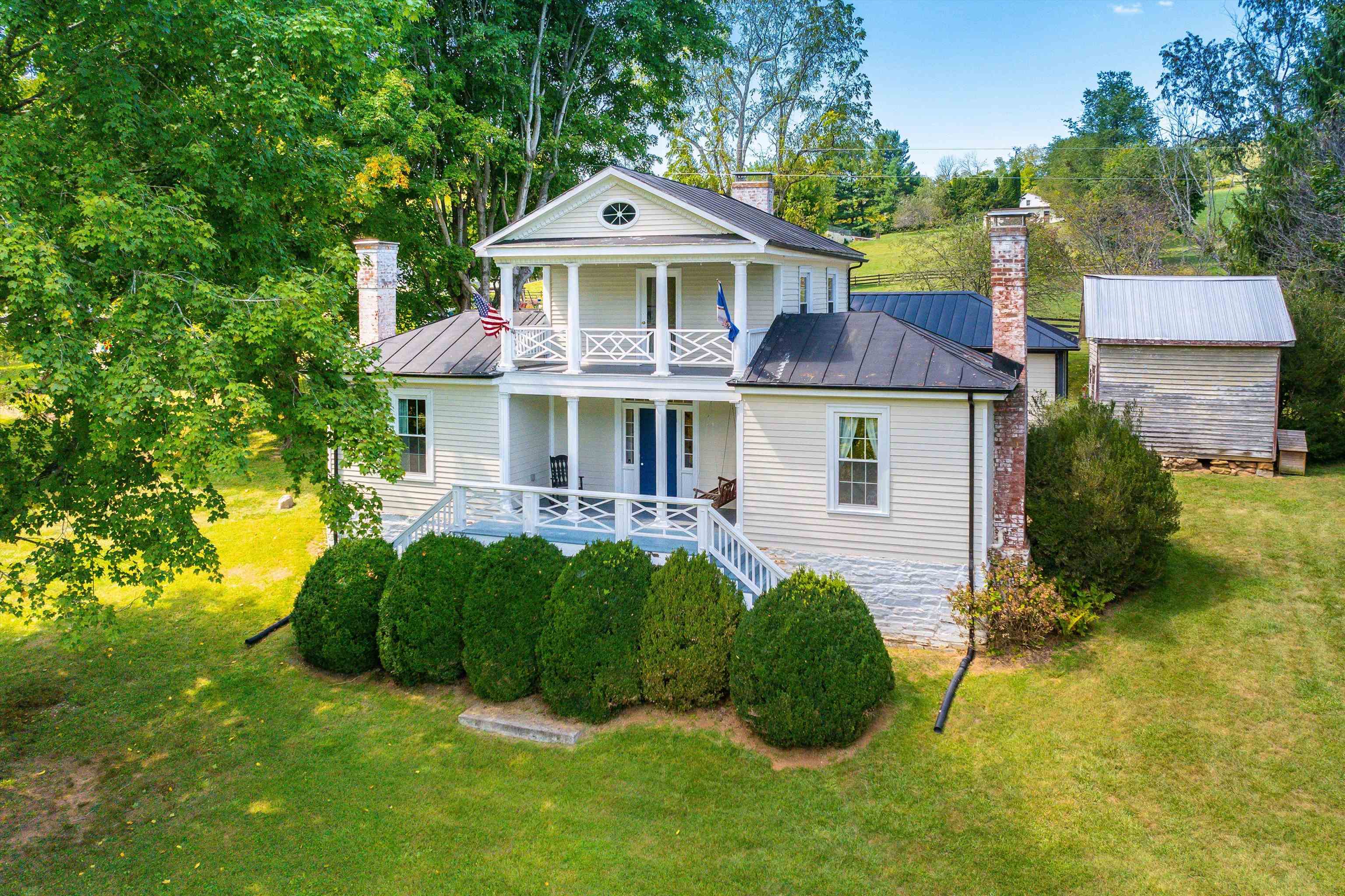19 Mt Hermon Road, Middlebrook, VA 24459