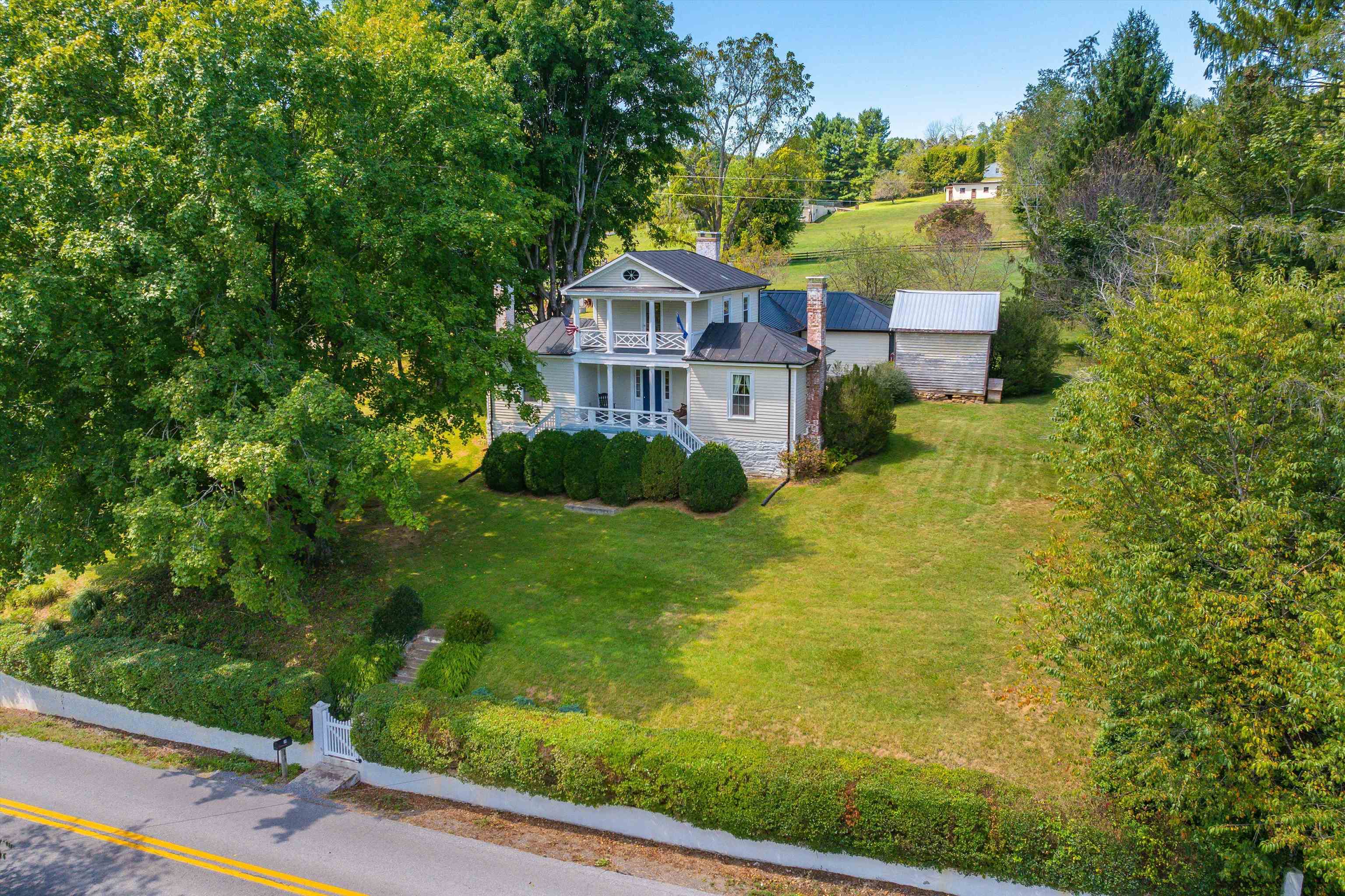 19 Mt Hermon Road, Middlebrook, VA 24459 — photo 2