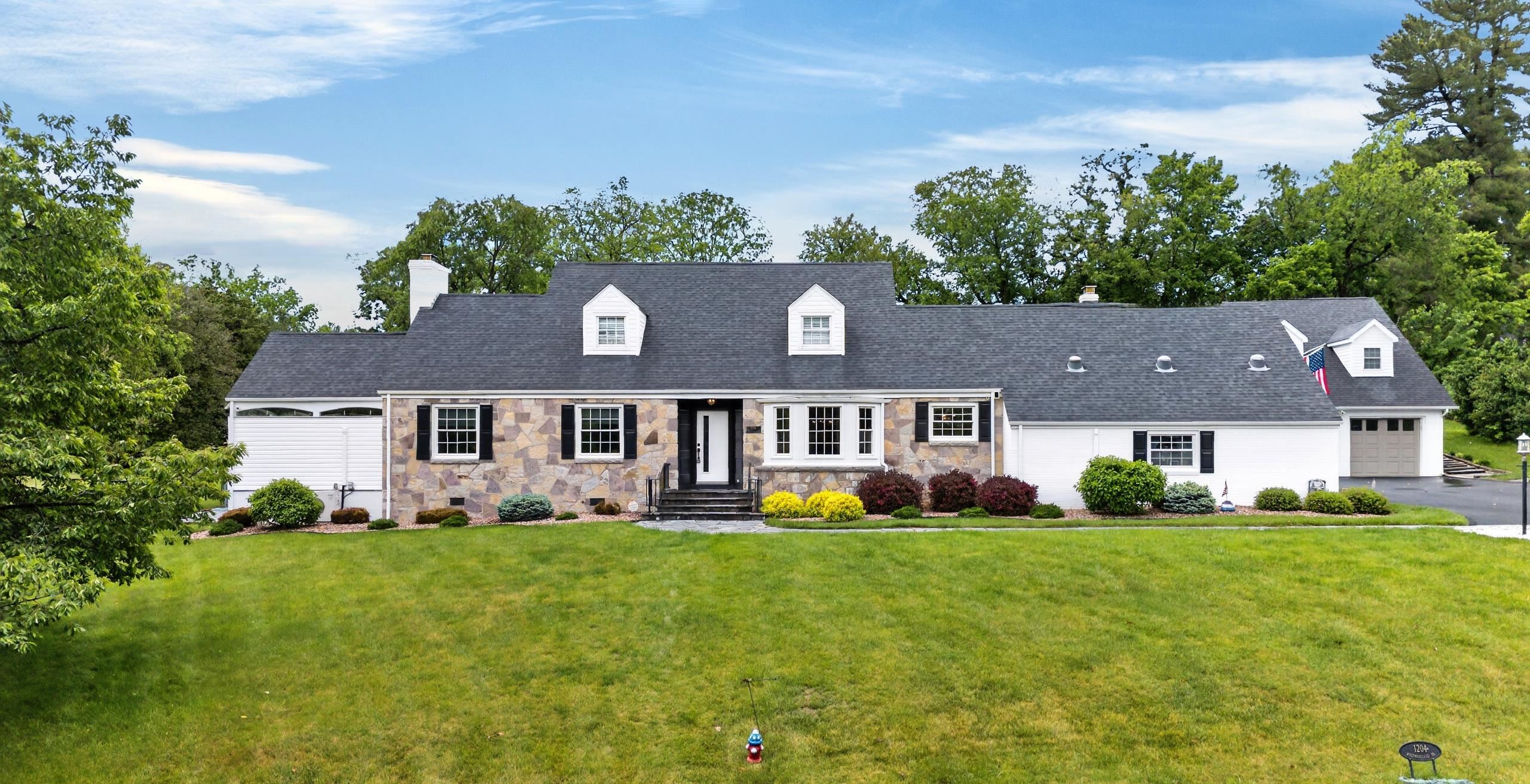 1204 Westmoreland Dr — photo