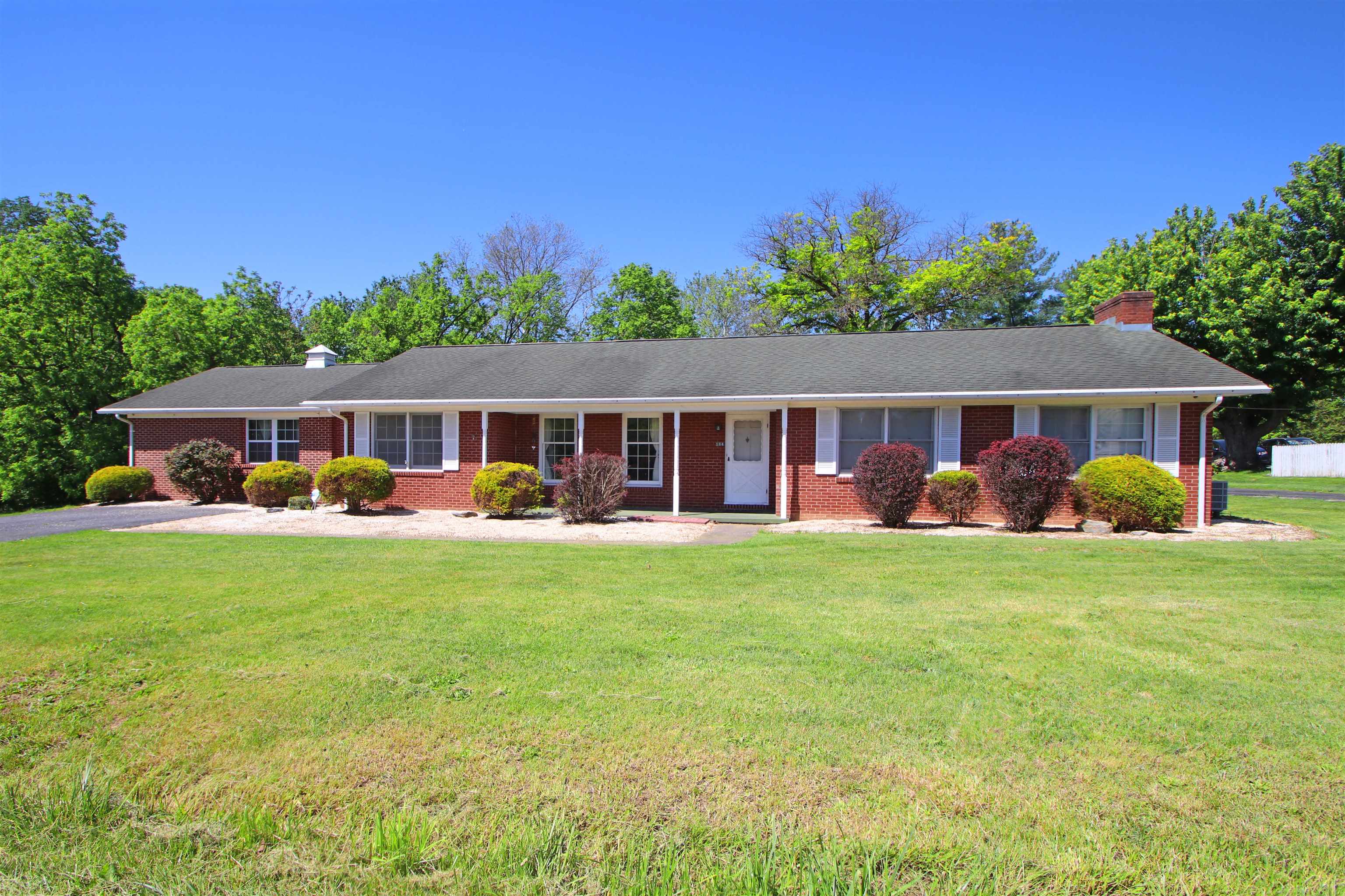 184 Orchard Dr — photo