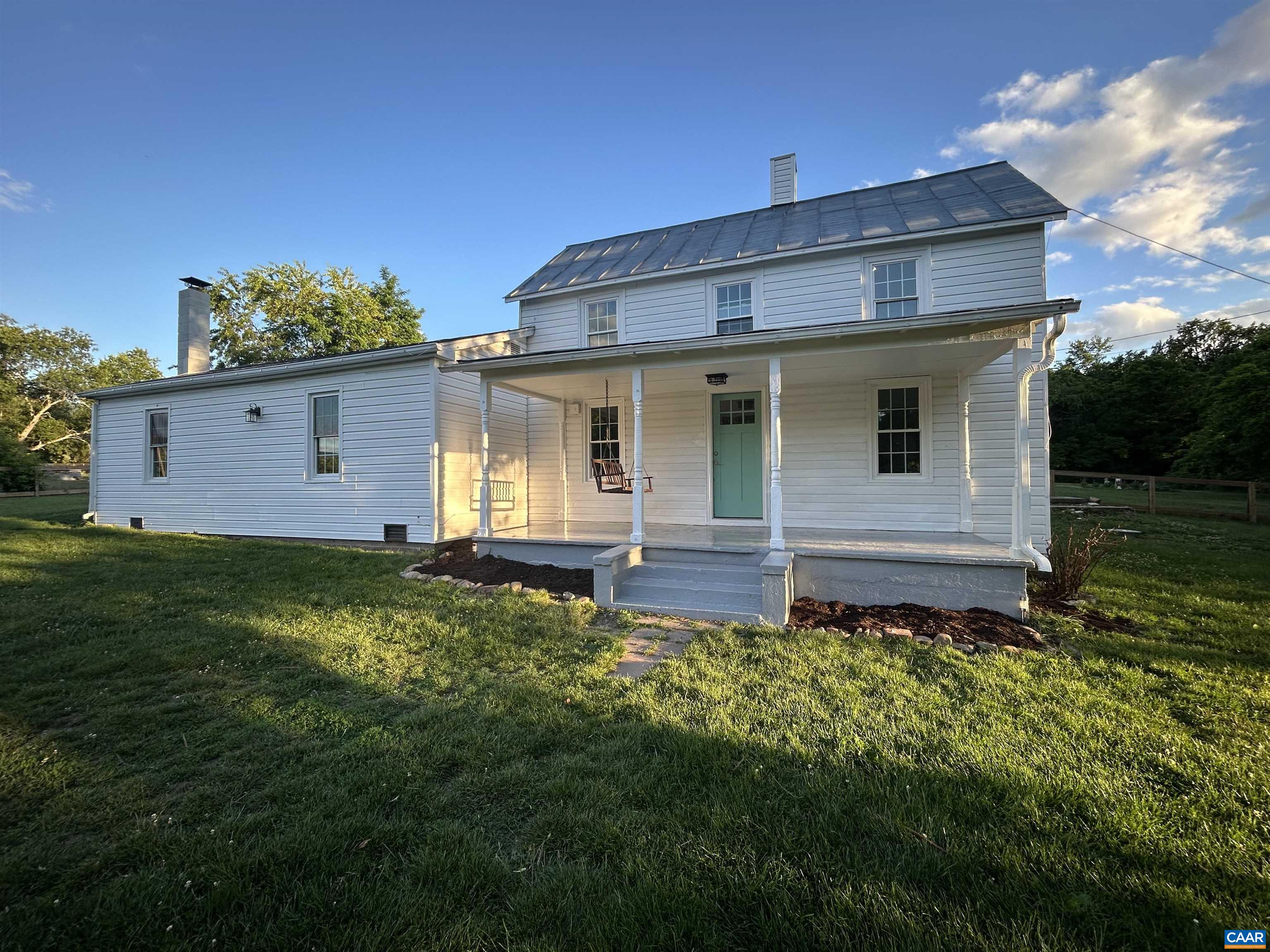 1983 Howardsville Tpke — photo