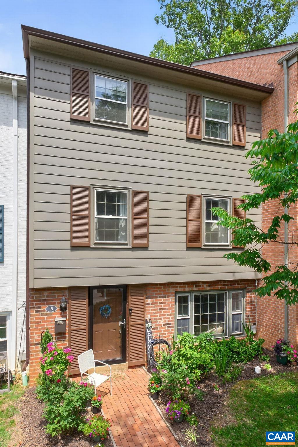 15 Georgetown Green — photo