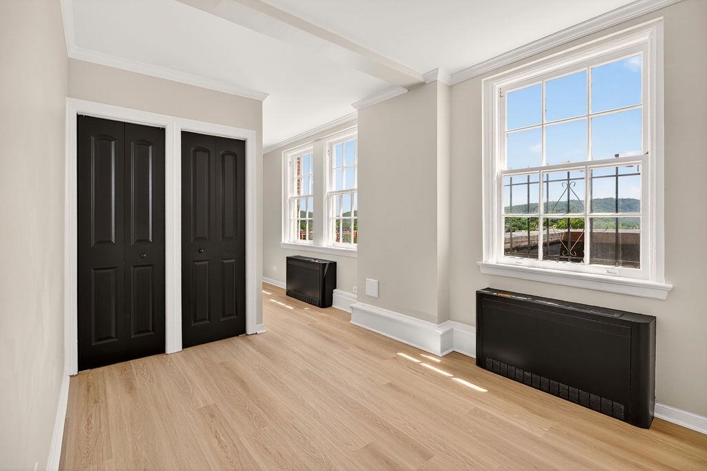 500 Court Sq 406 — photo