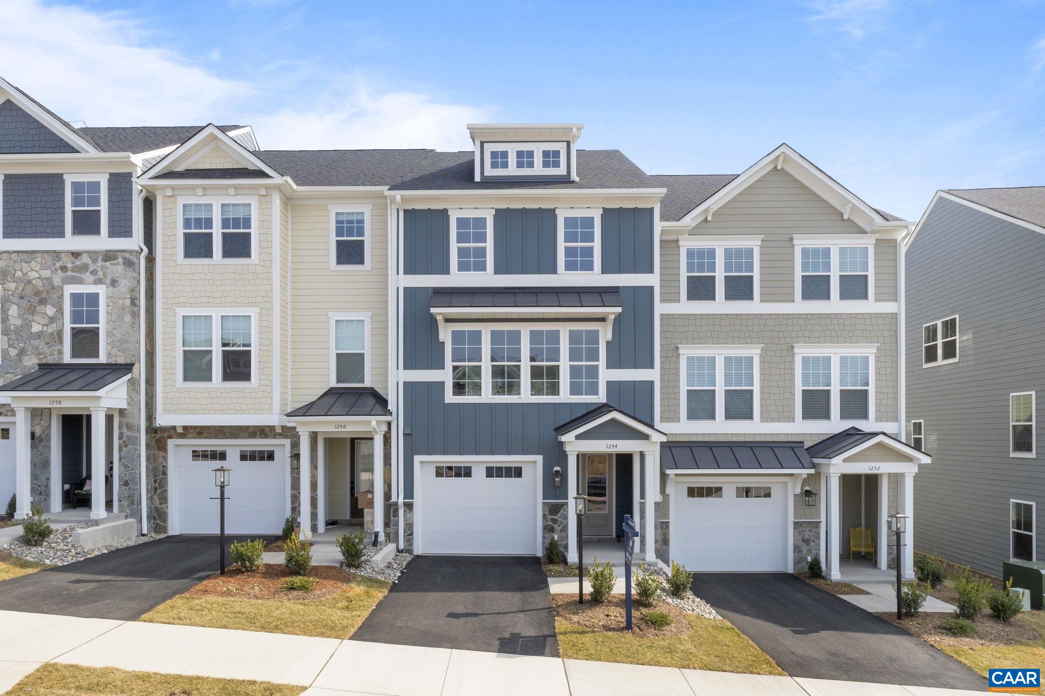 24 Talen Ln — photo