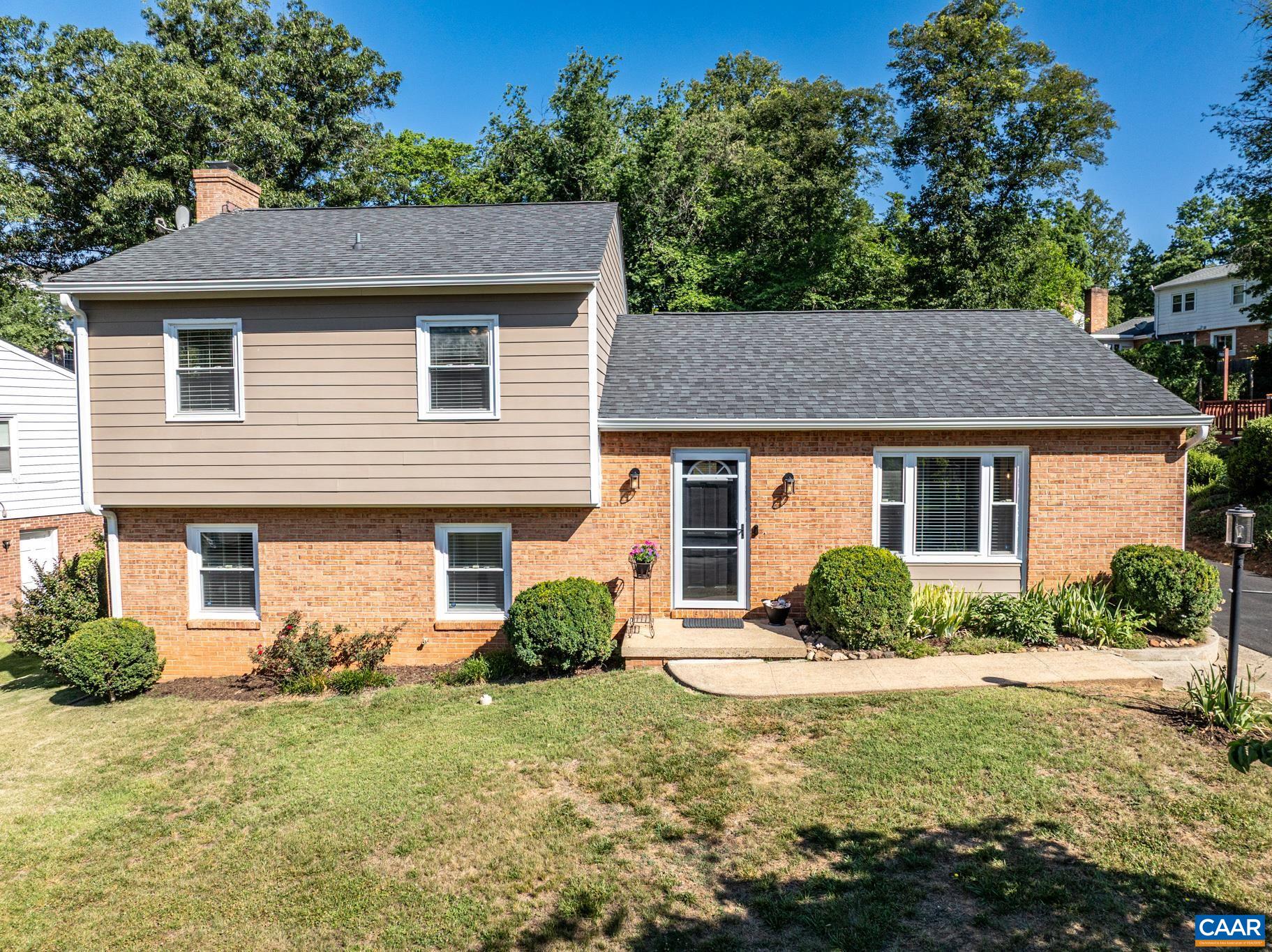327 Brentwood Rd — photo