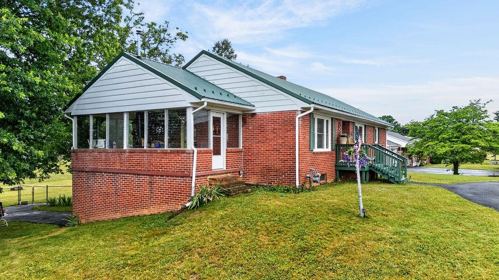 164 TINKLING SPRING Road, Fishersville, VA 22939 — photo 2
