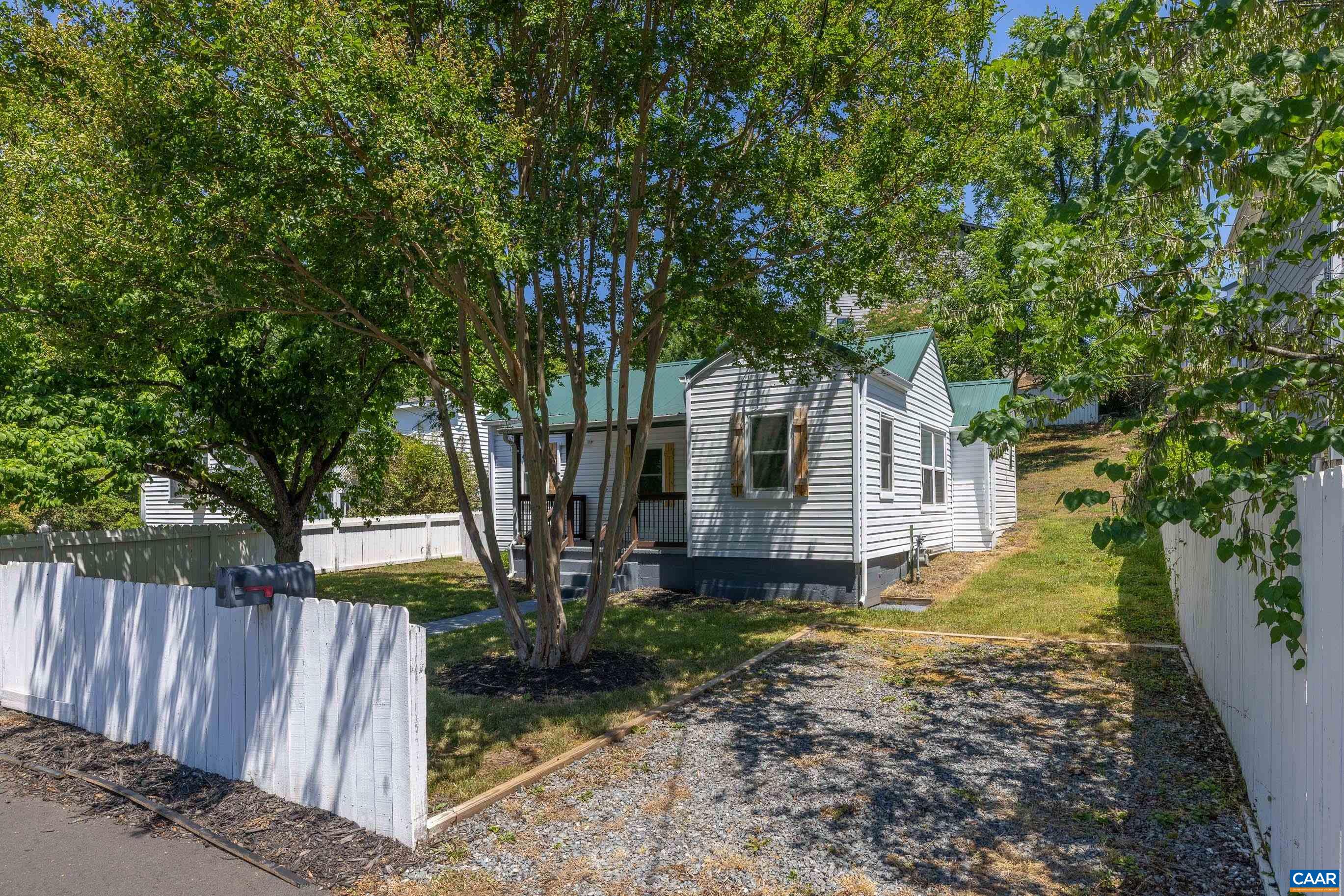 419 Quarry Rd — photo
