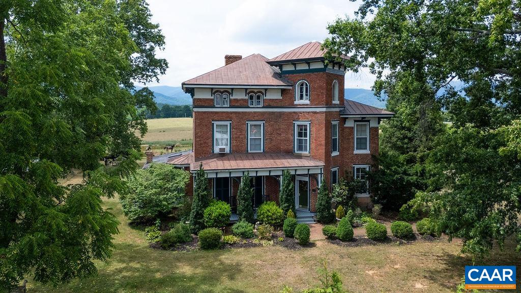 2416 Lowesville Rd — photo