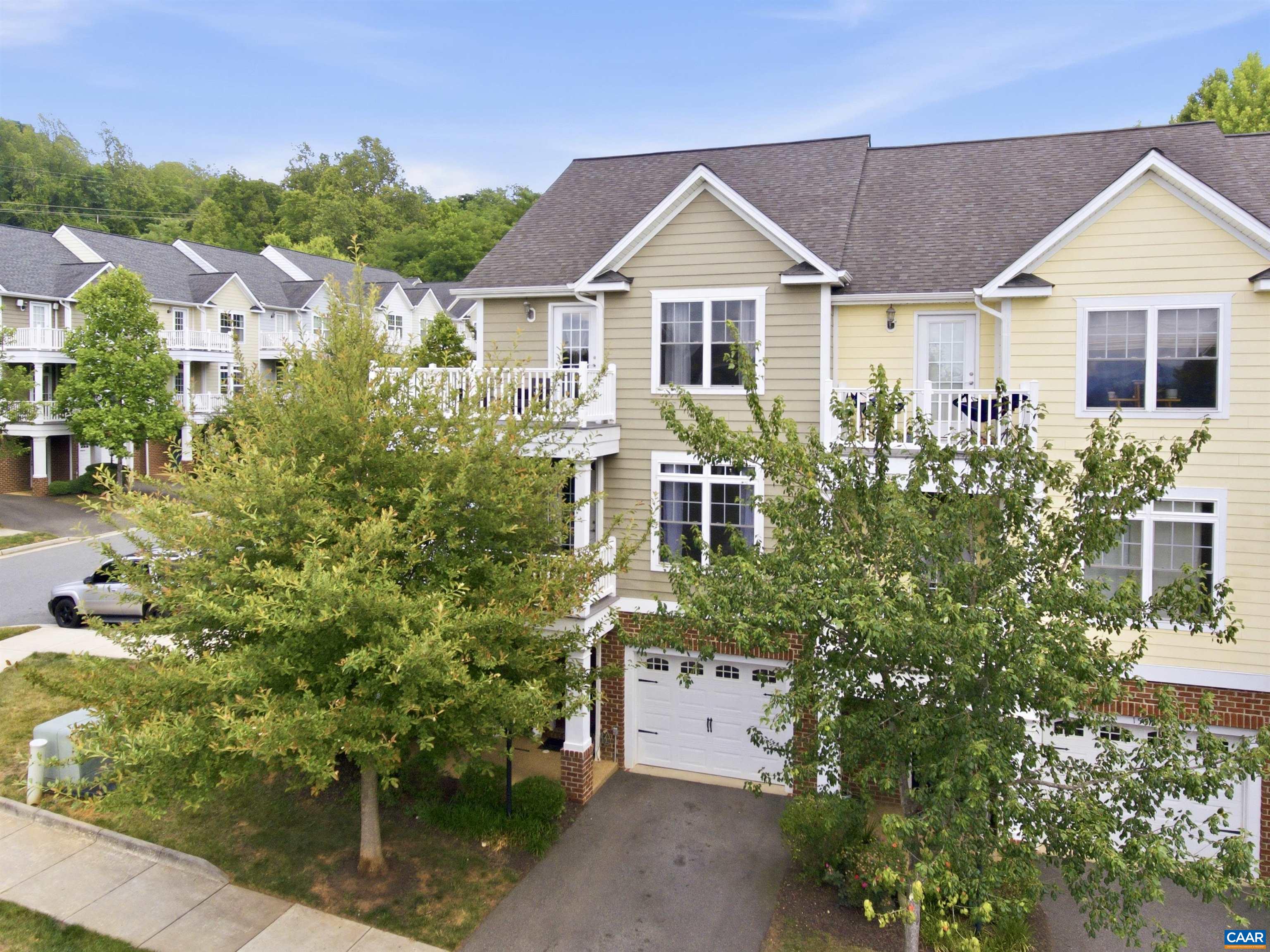 1565 Newcastle Ct — photo