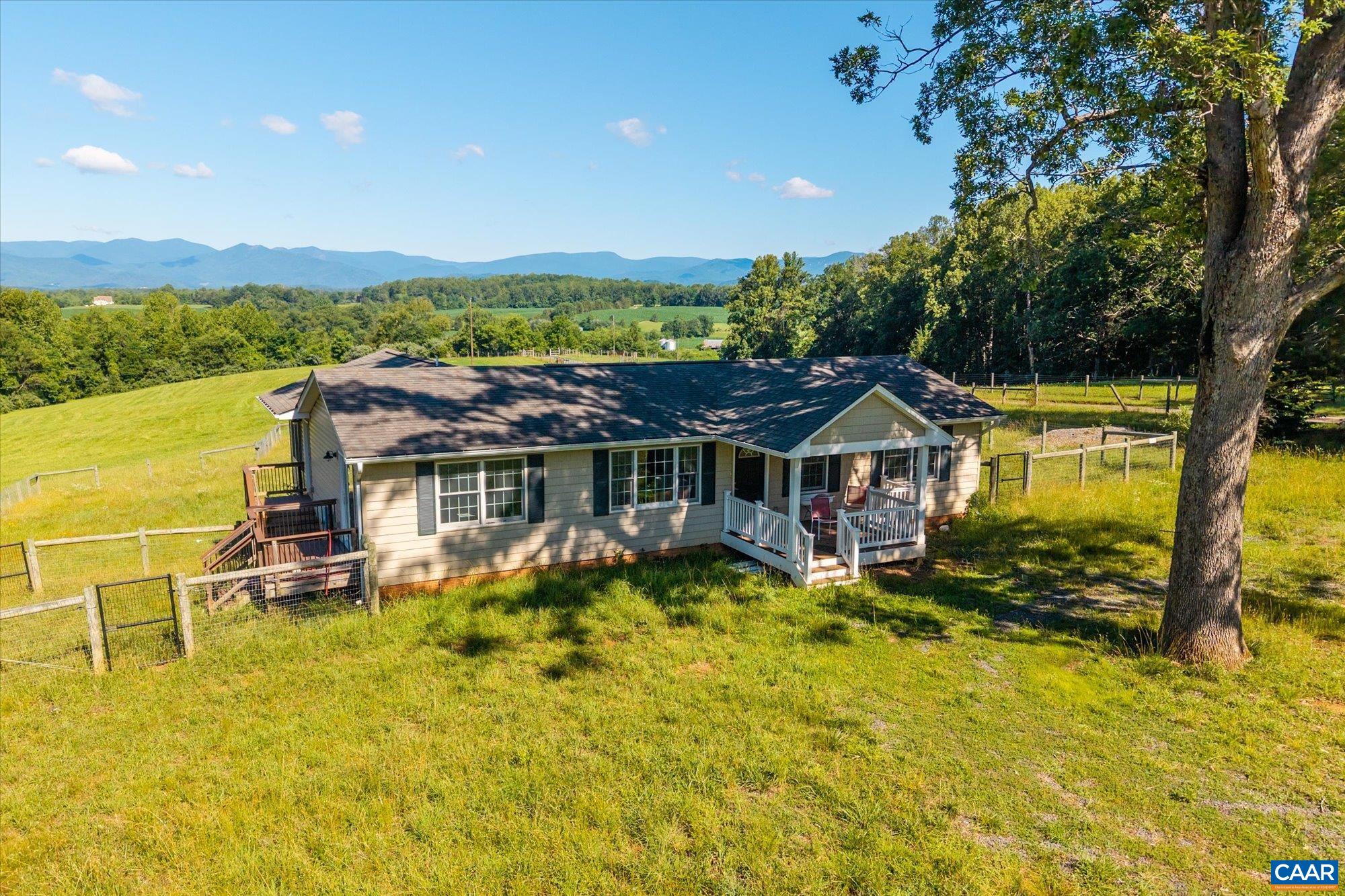 551 Old Homeplace Ln — photo