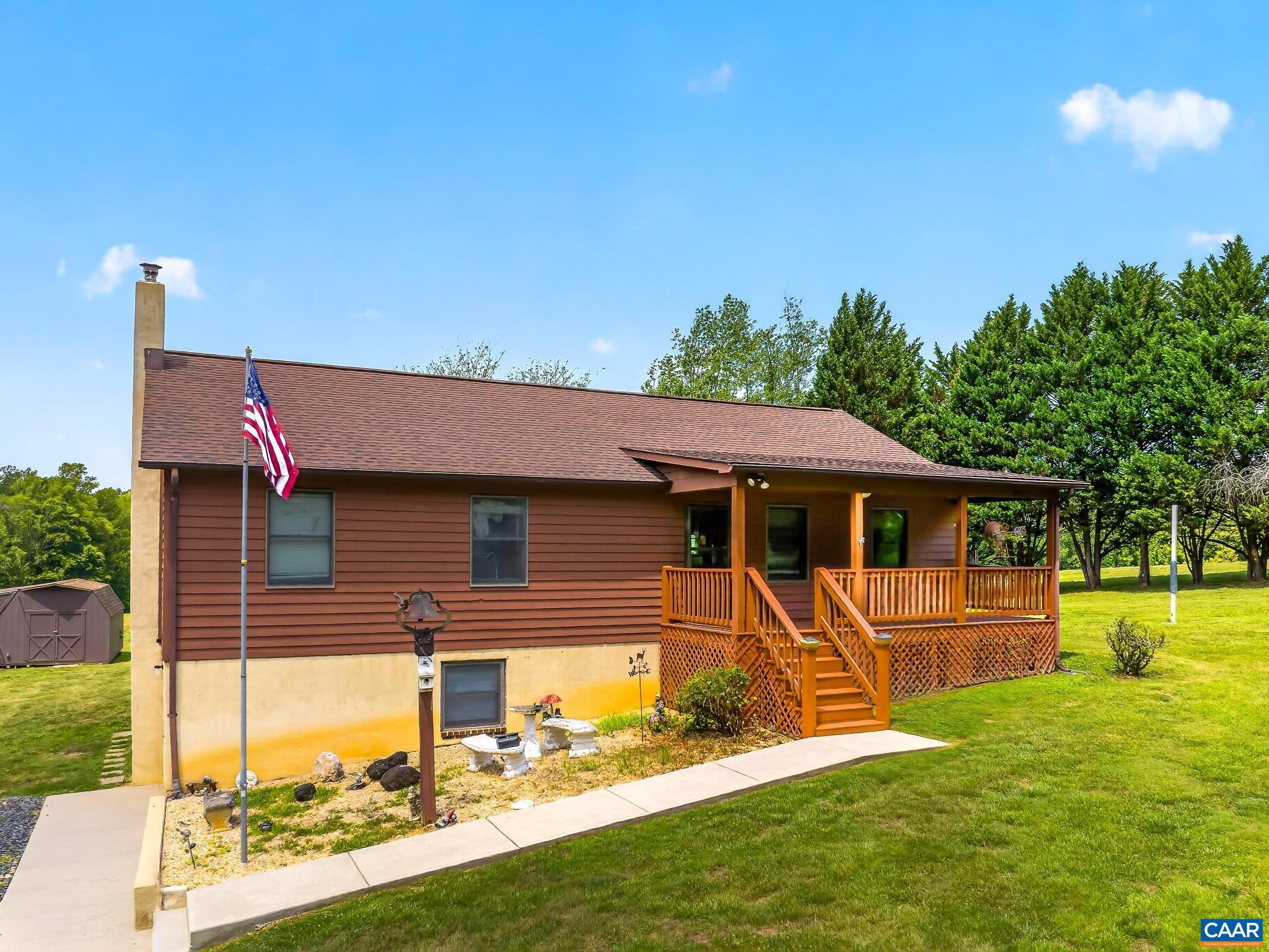1379 Ridge Road, Palmyra, VA 22963