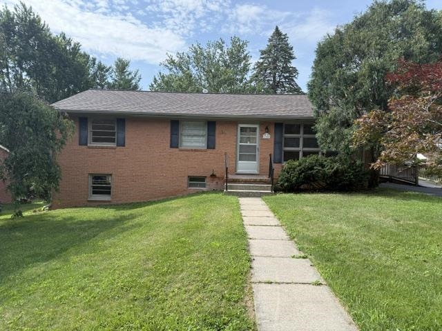 302 Burnley Dr — photo