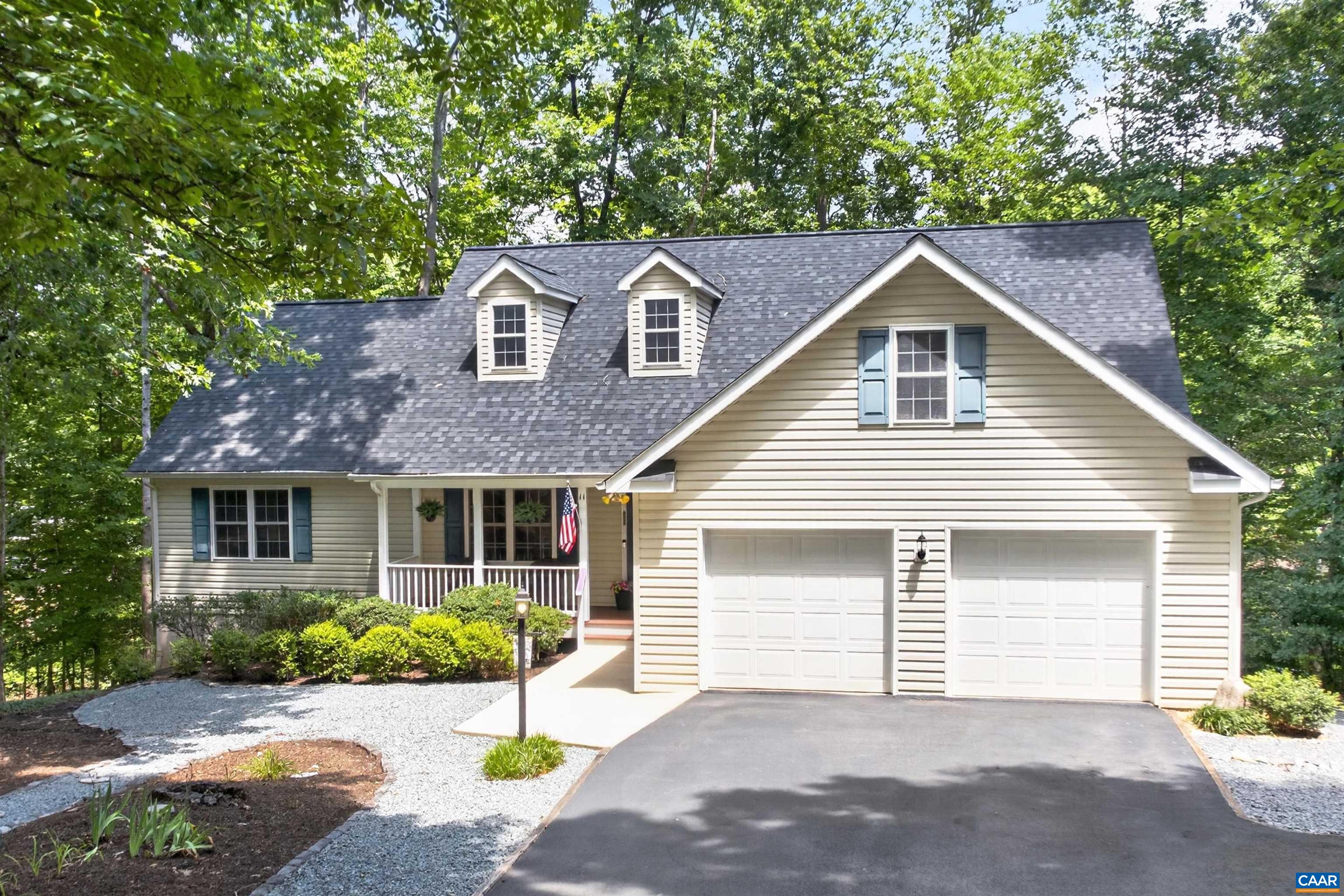 11 Chatham Ln — photo