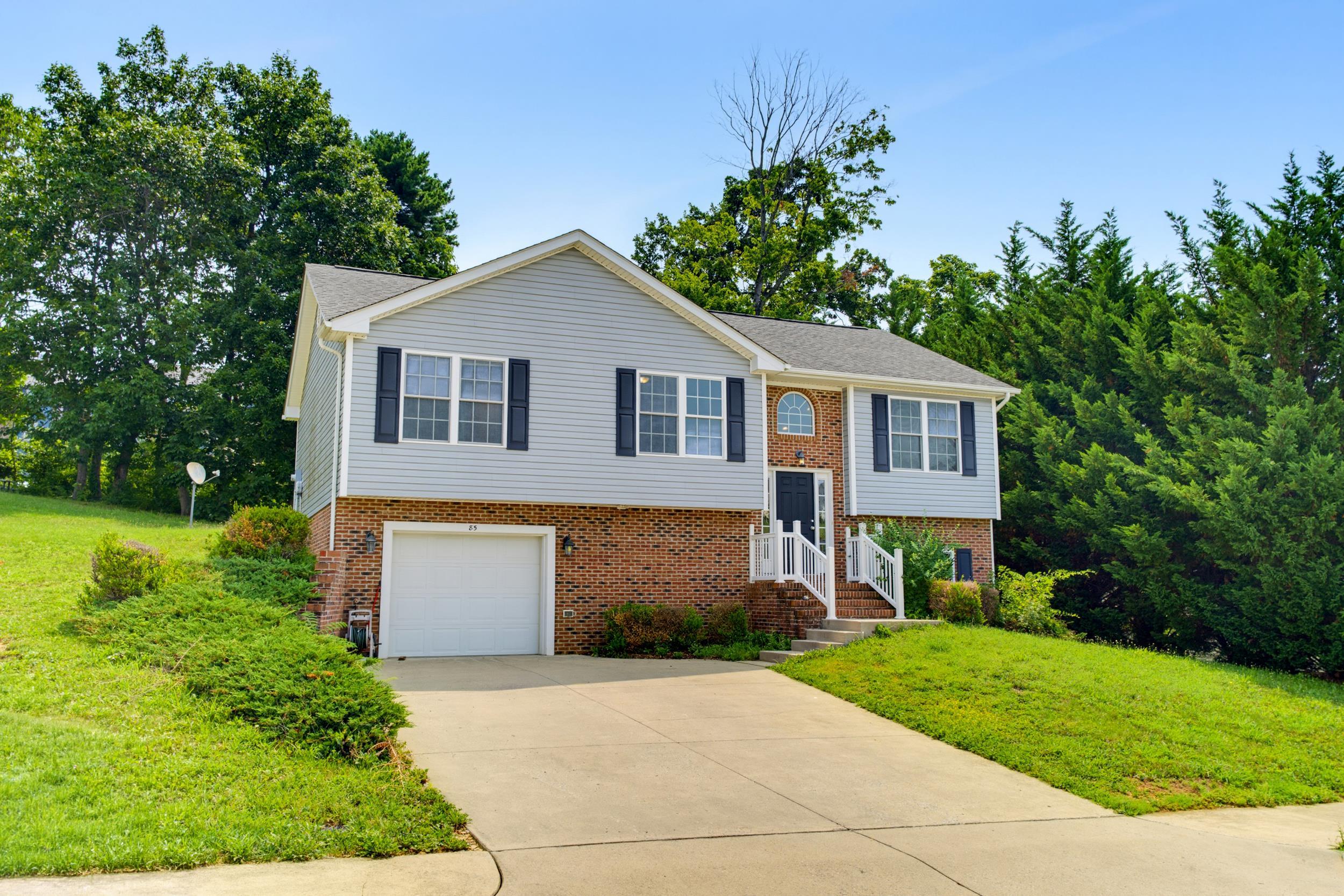 85 Lofty Circle, Stuarts Draft, VA 24477 — photo 2