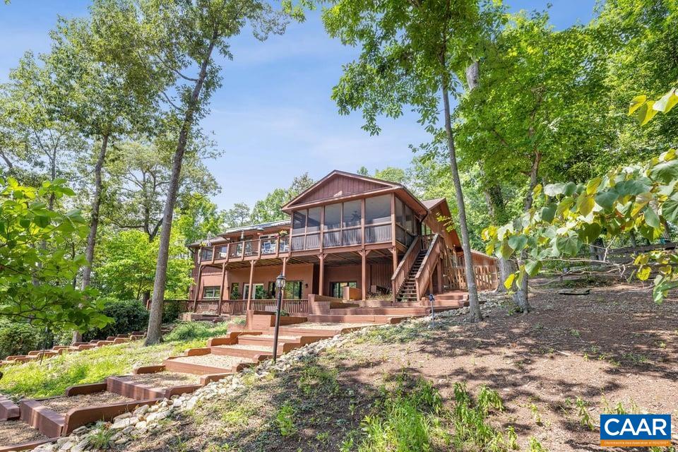 21 Clark Ct — photo