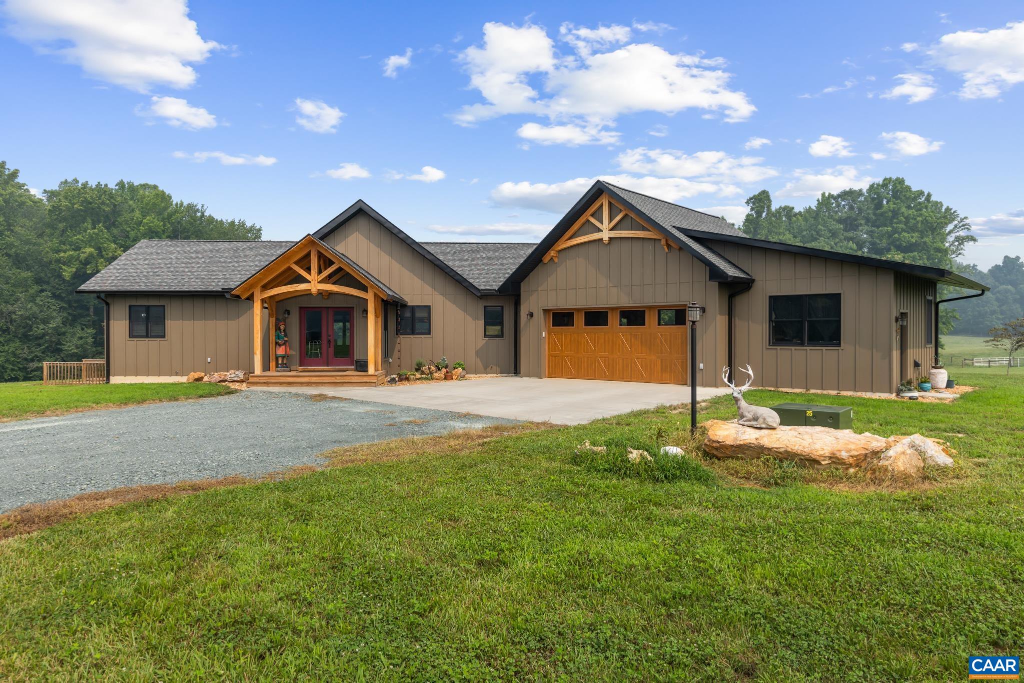 2353 Holland Creek Rd — photo
