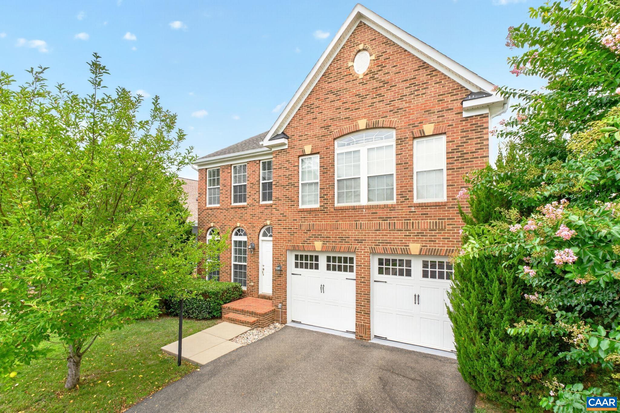 97 Lakeview Ct — photo