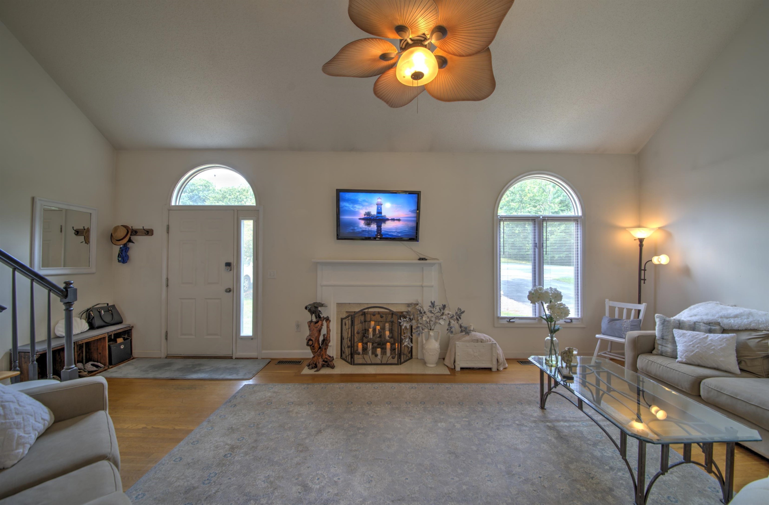 183 Idlewood Blvd — photo