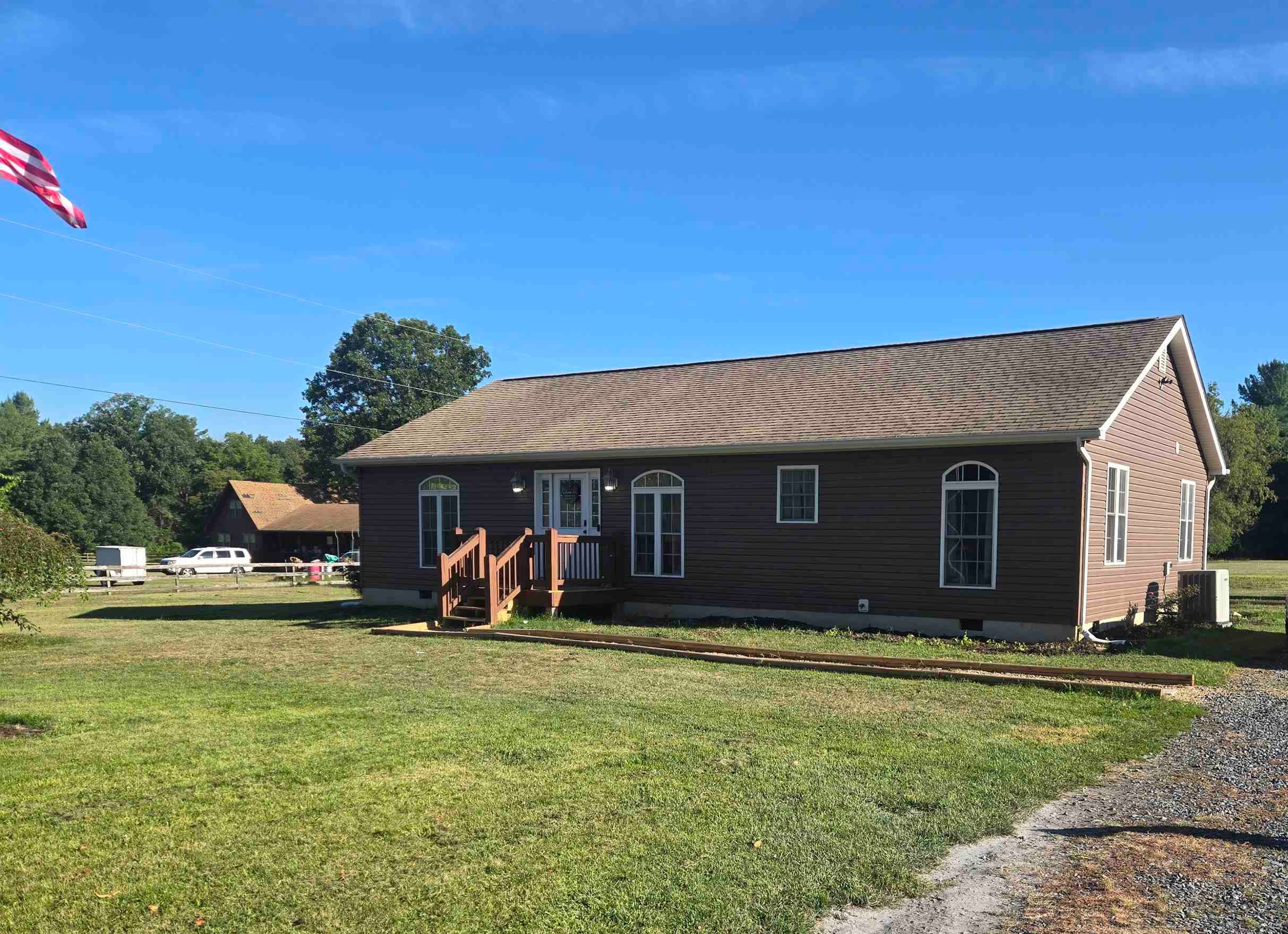 468 Paine Run Rd — photo