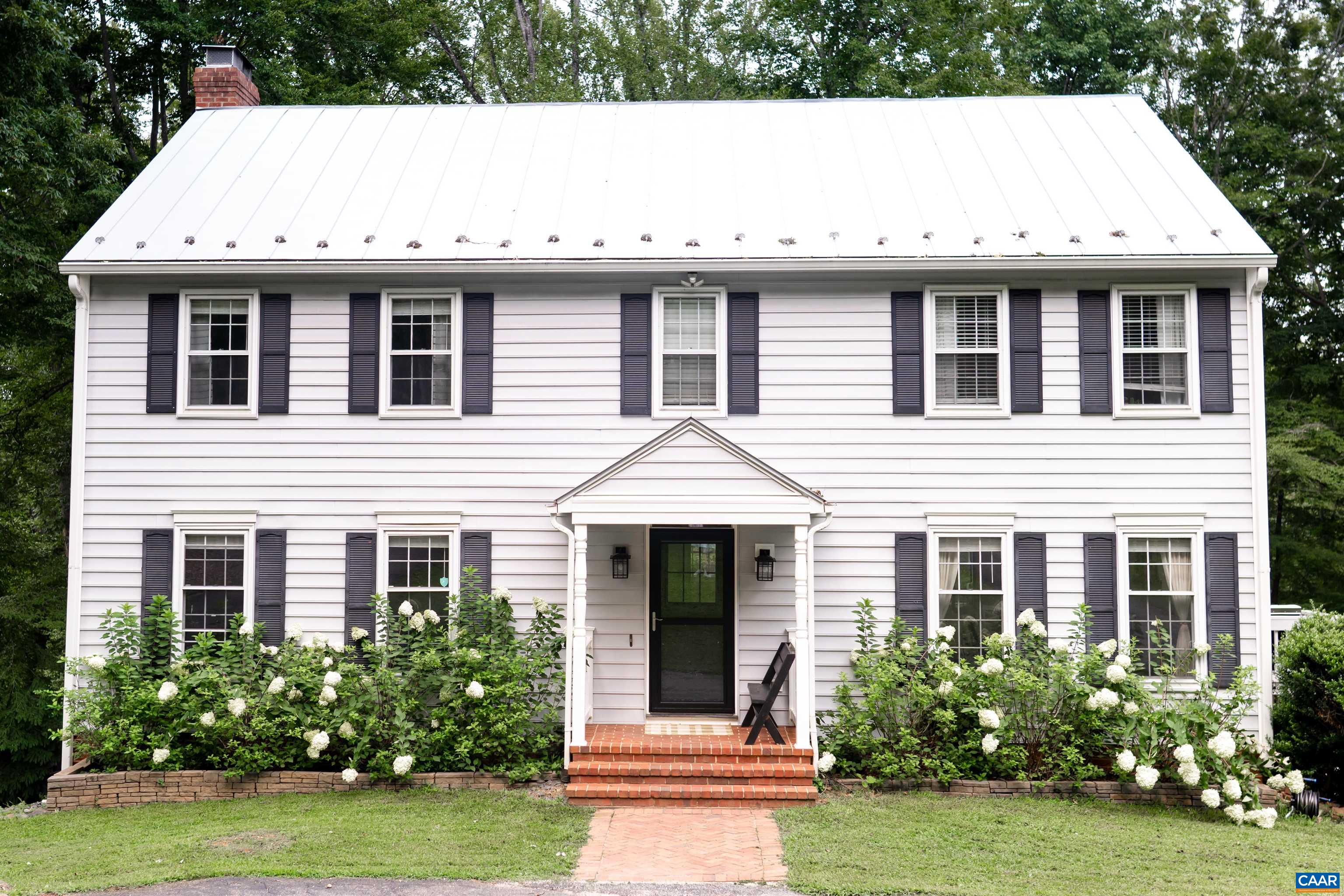 1889 Pine Cone Cir — photo
